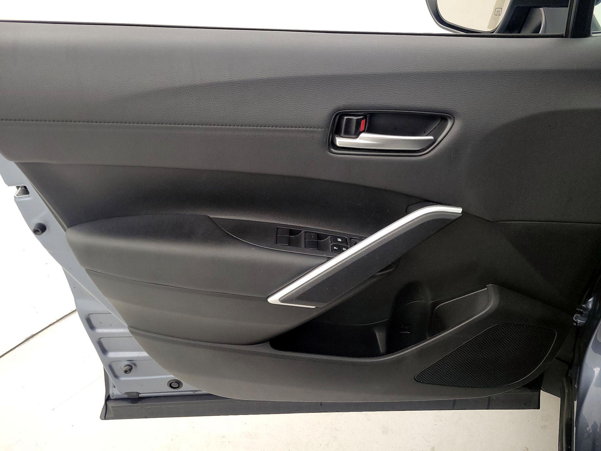 Thumbnail: 2023 Toyota Corolla Cross - 12