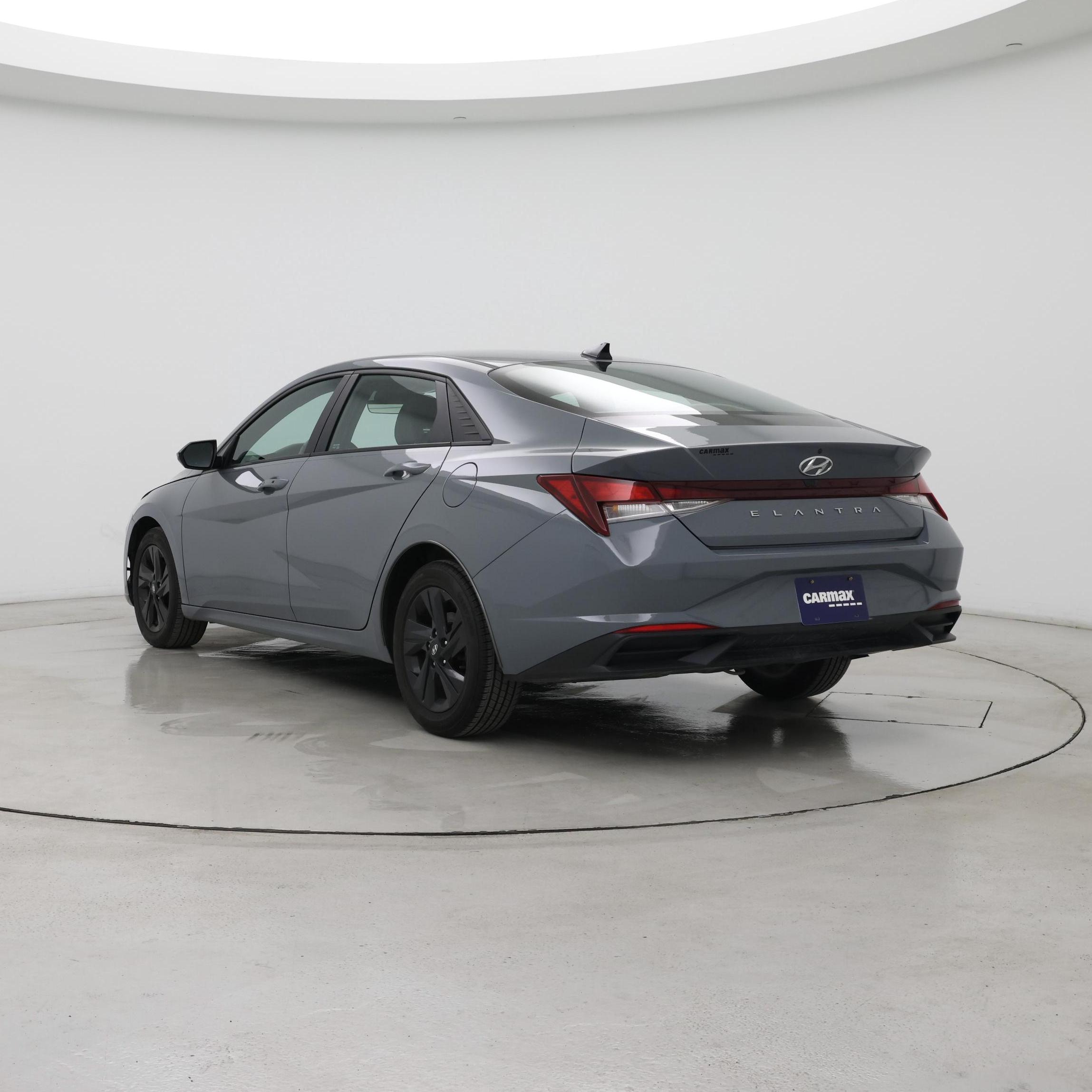 Thumbnail: 2021 Hyundai Elantra - 2