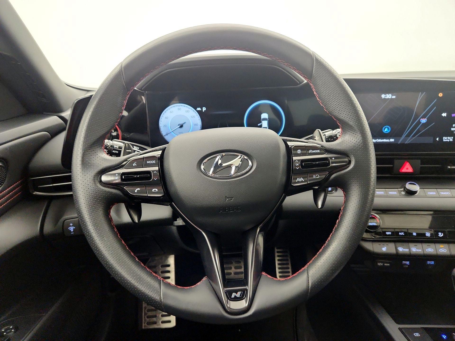 Thumbnail: 2023 Hyundai Elantra - 10