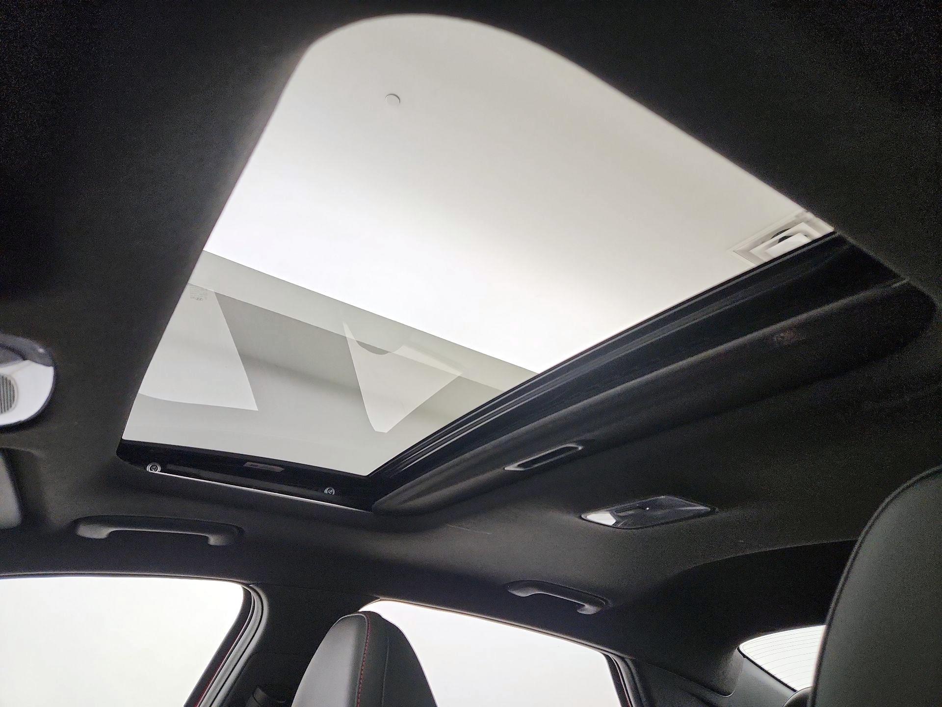 Thumbnail: 2023 Hyundai Elantra - 20