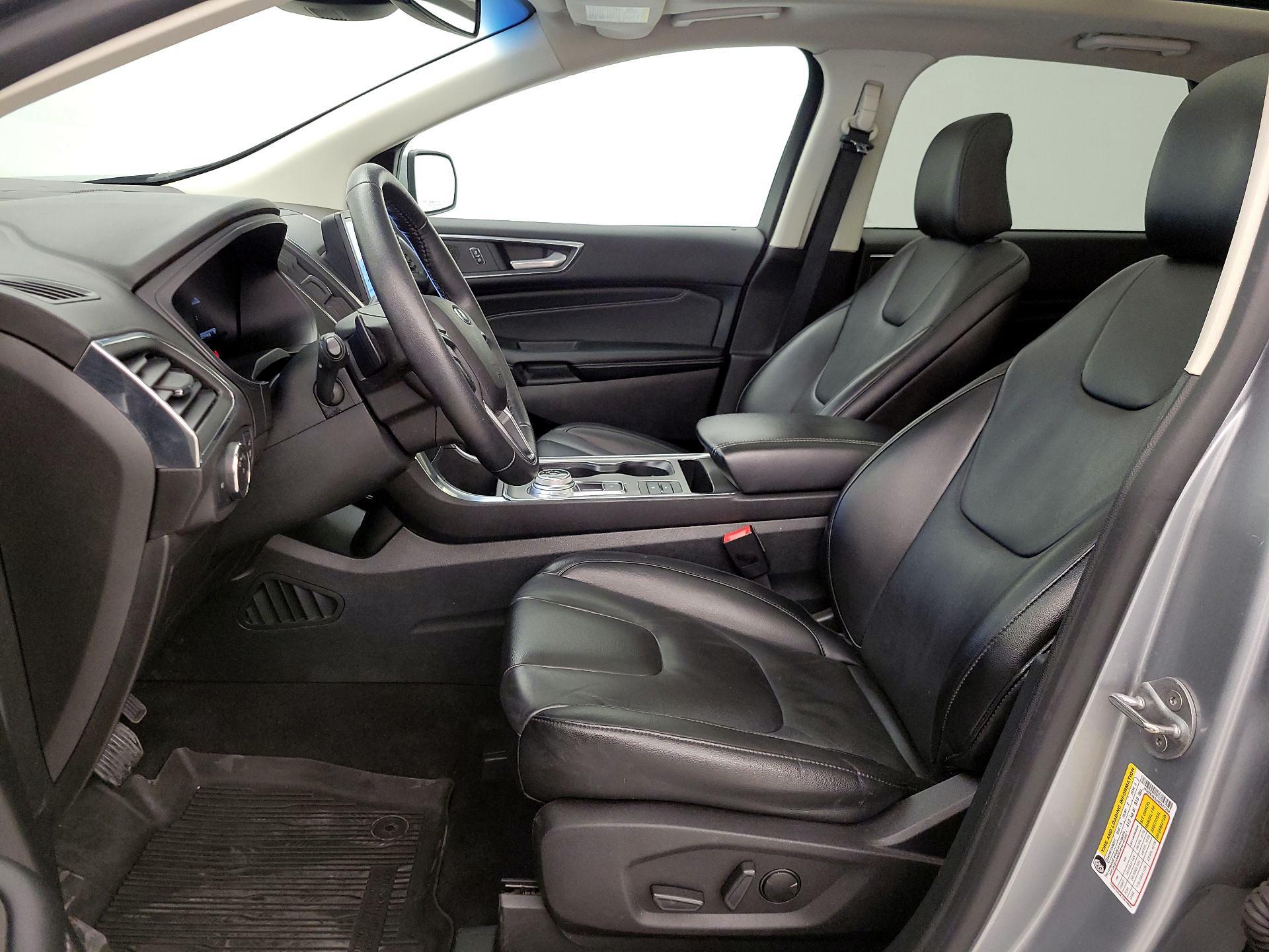 Thumbnail: 2022 Ford Edge - 11