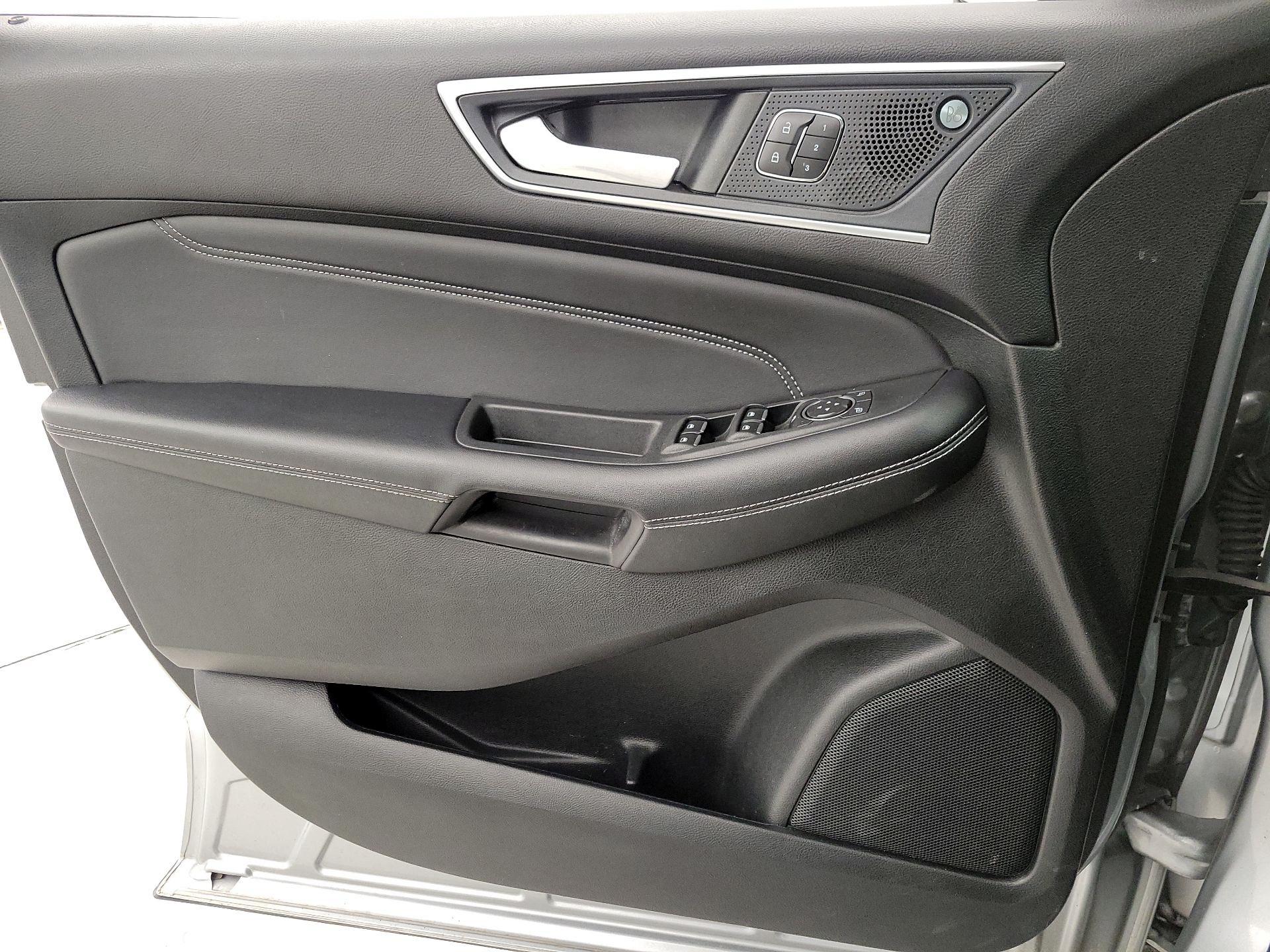 Thumbnail: 2022 Ford Edge - 12