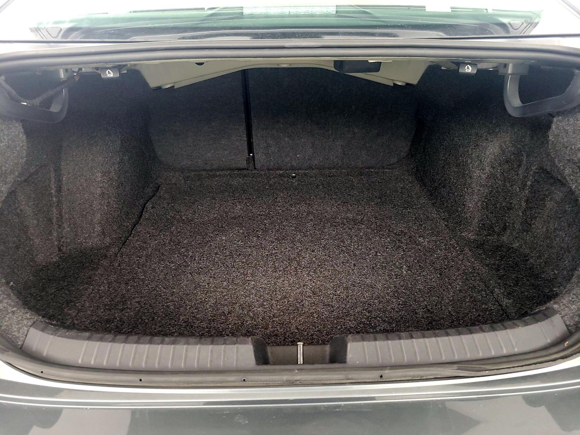 Thumbnail: 2024 Volkswagen Jetta - 20