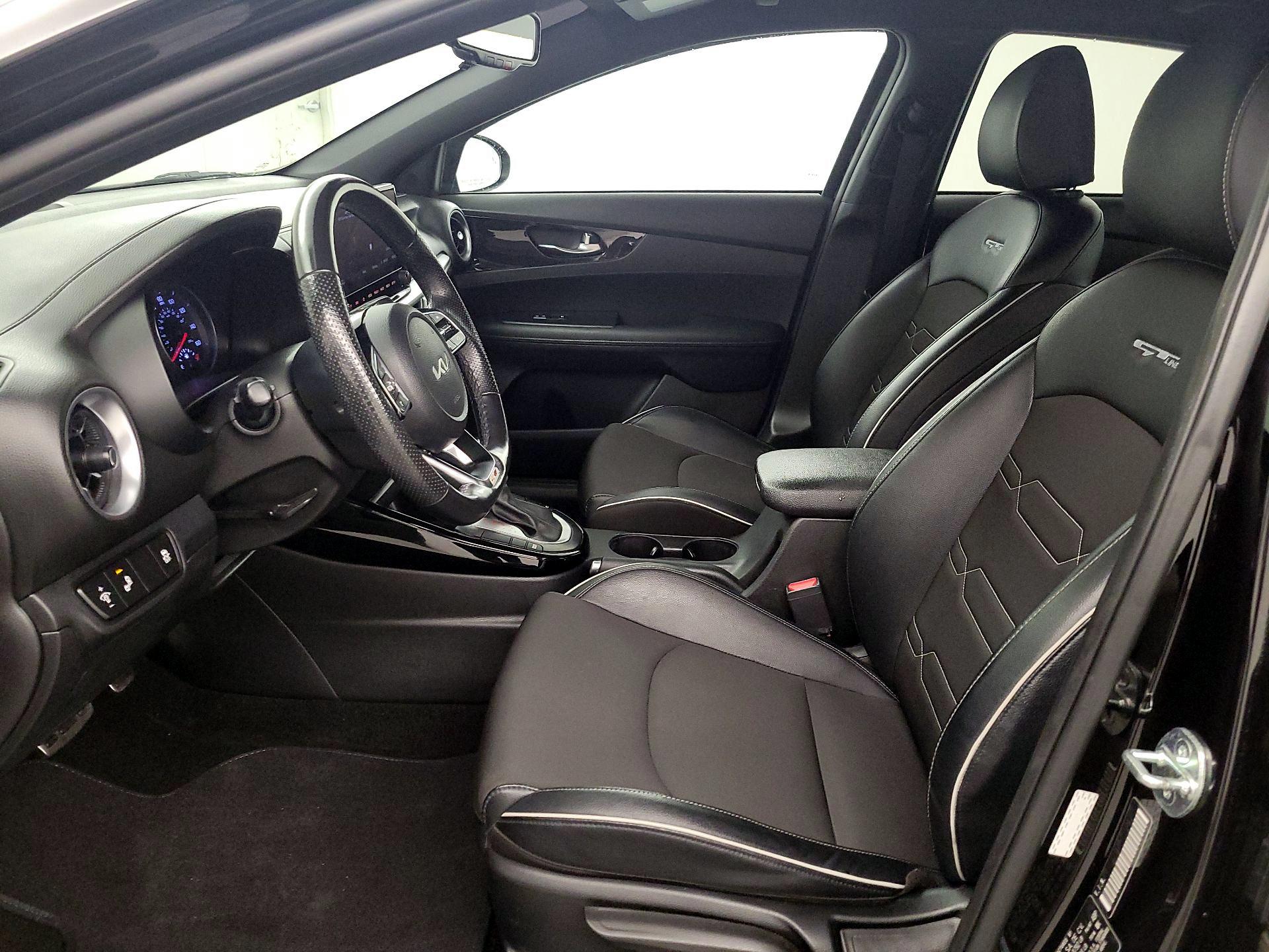 Thumbnail: 2023 Kia Forte - 11