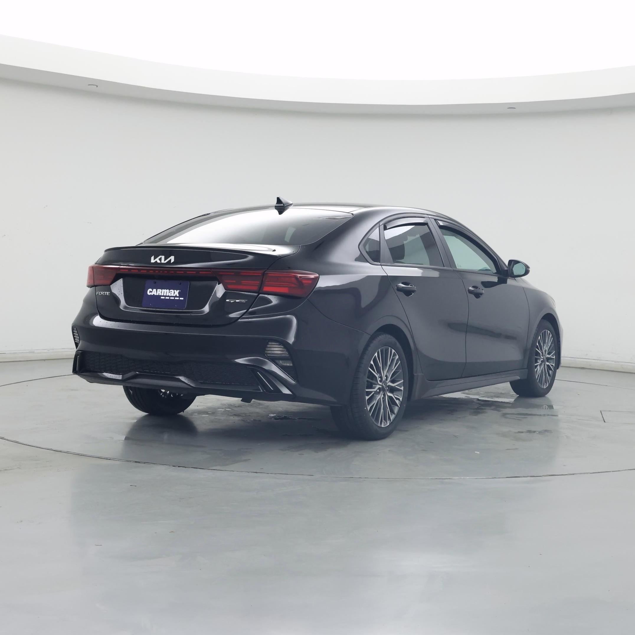 Thumbnail: 2023 Kia Forte - 8