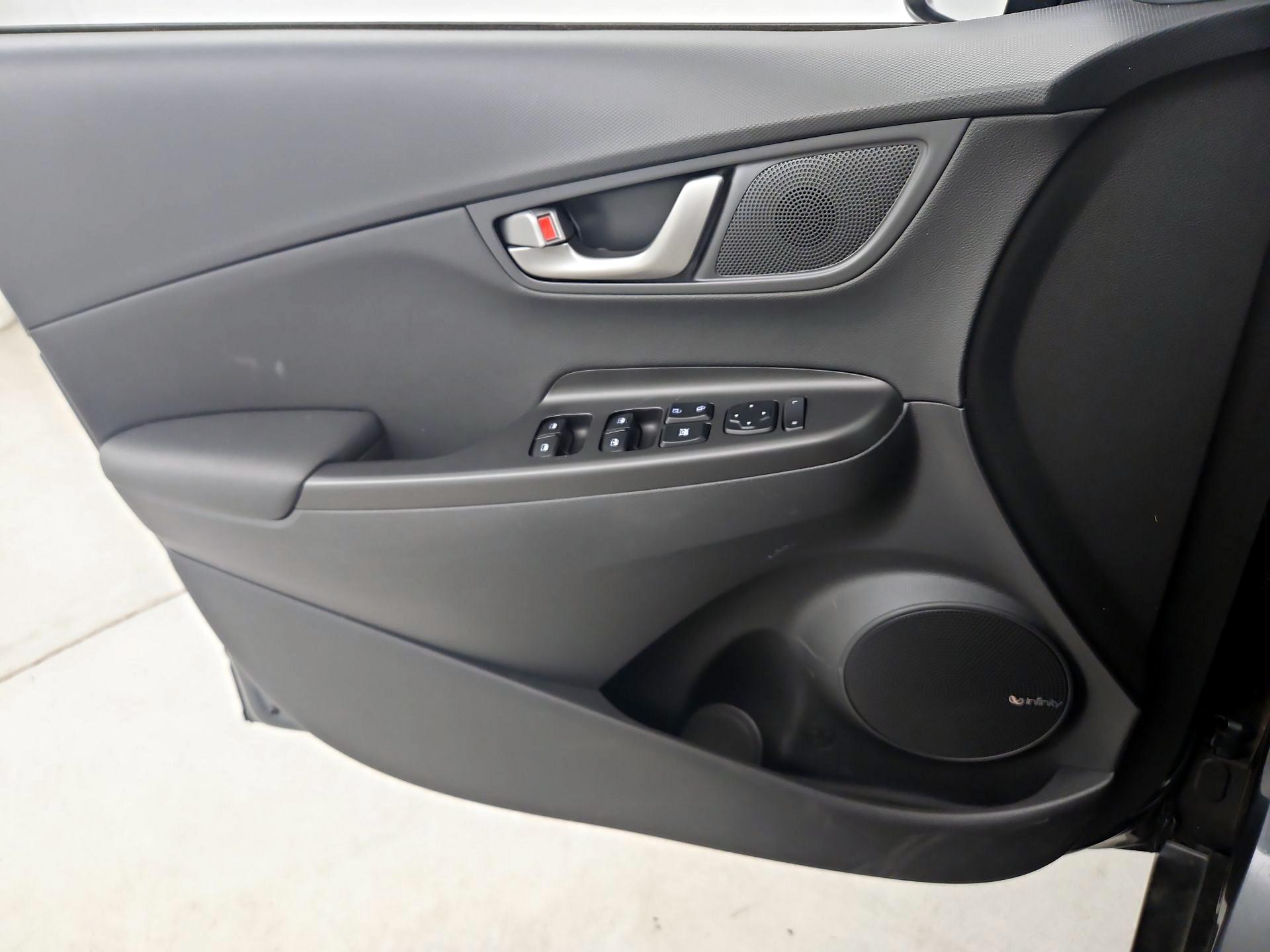 Thumbnail: 2021 Hyundai Kona - 12