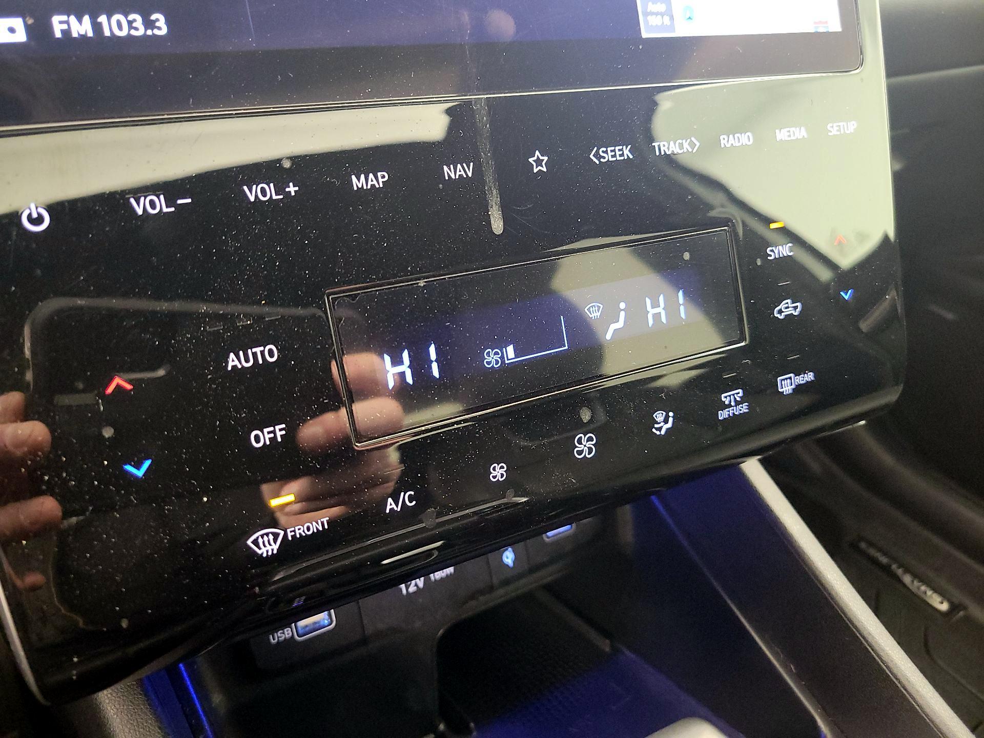 Thumbnail: 2023 Hyundai Santa Cruz - 17