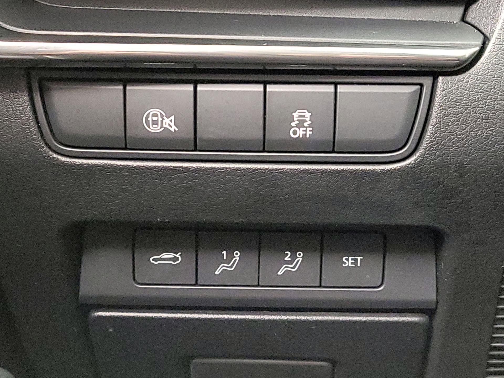 Thumbnail: 2025 Mazda Mazda3 - 13