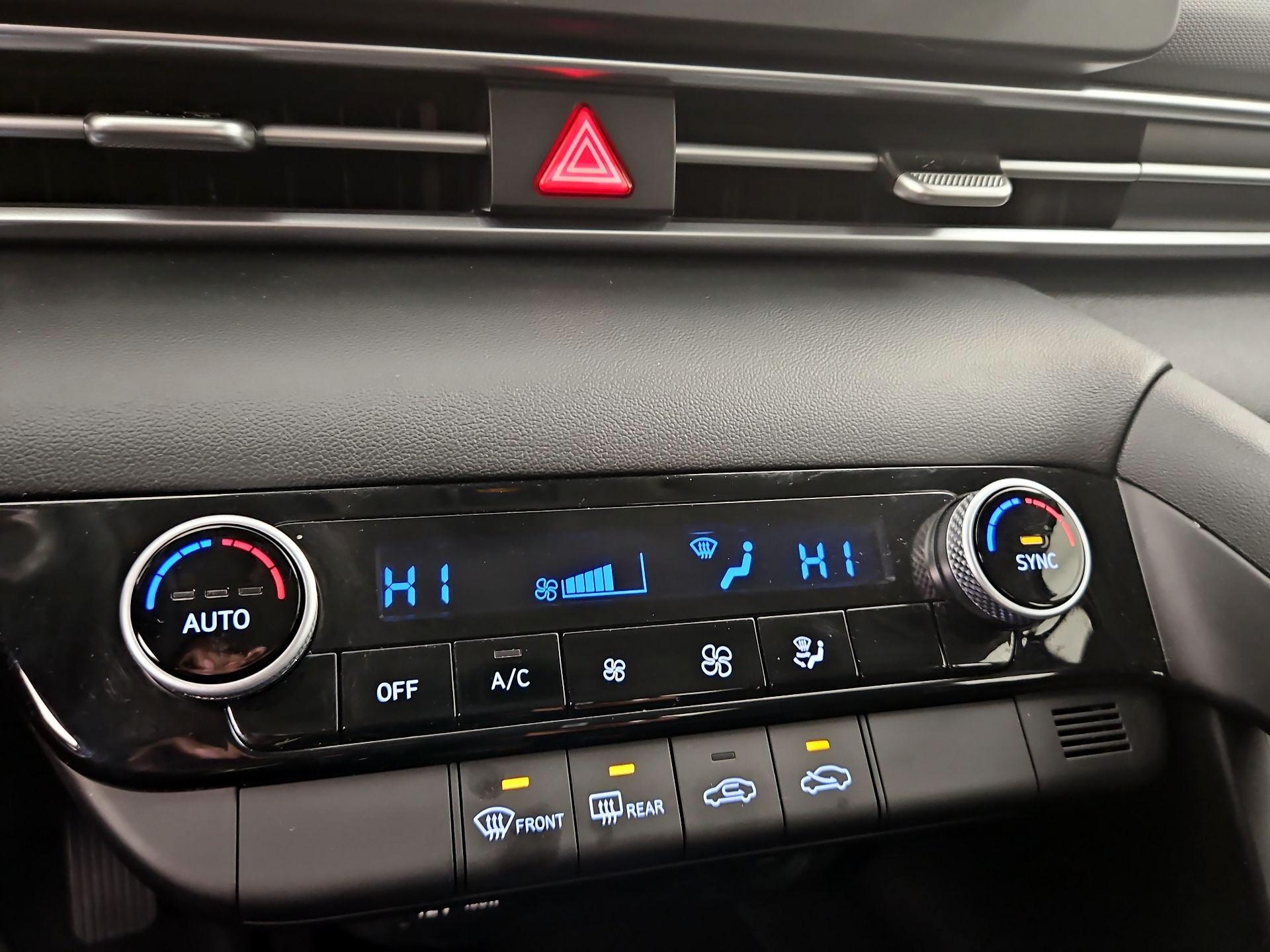 Thumbnail: 2023 Hyundai Elantra - 16