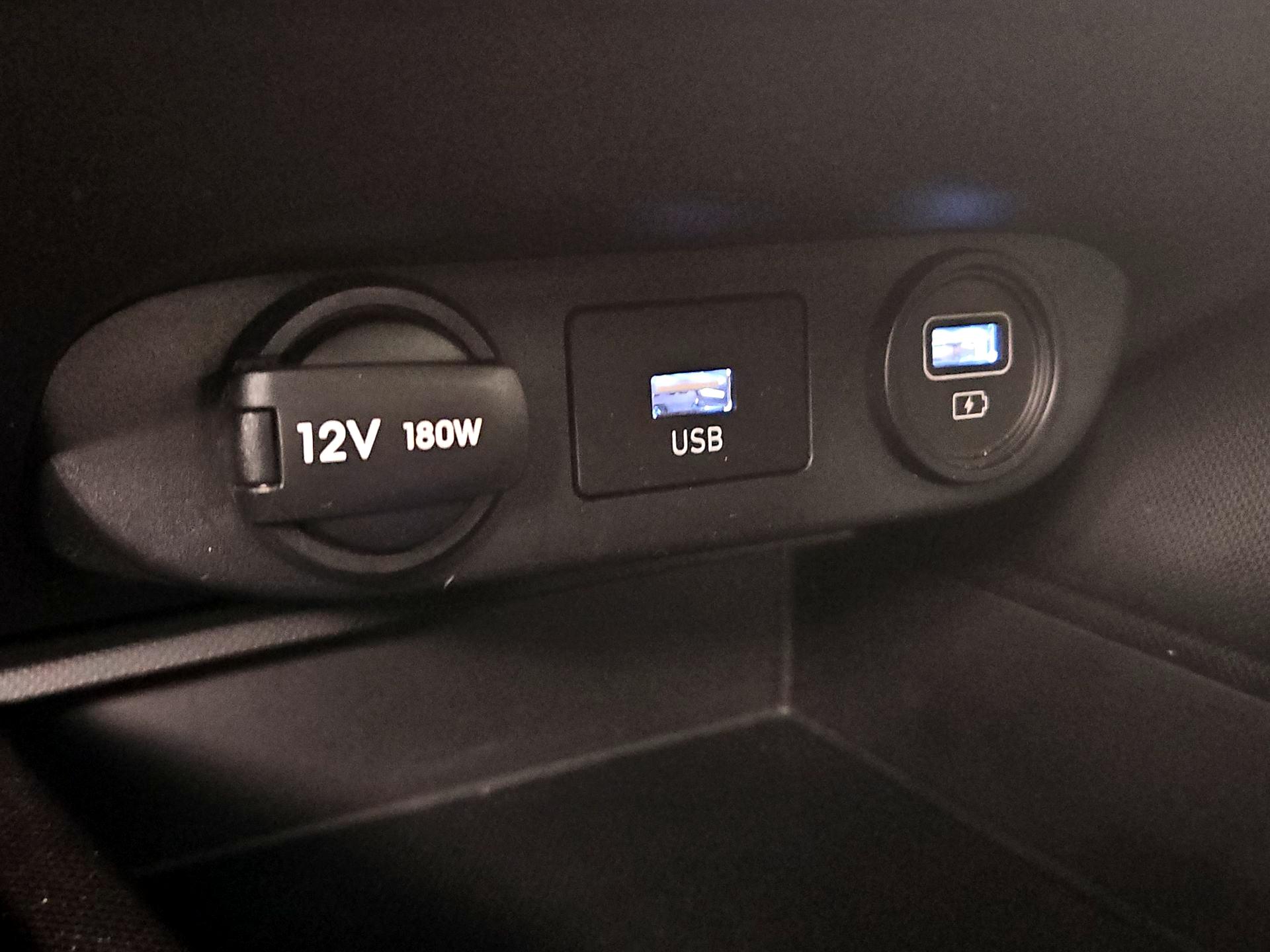 Thumbnail: 2023 Hyundai Elantra - 18