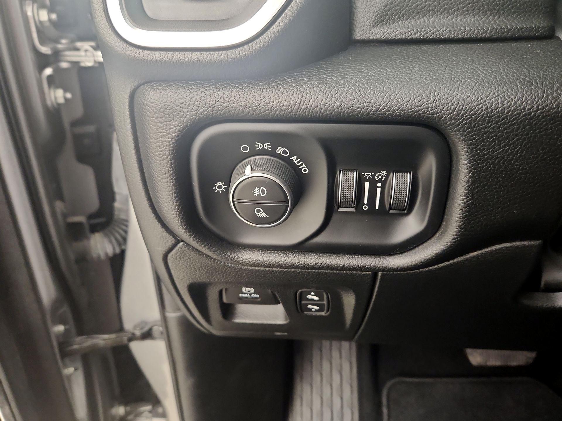 Thumbnail: 2025 RAM 1500 - 13