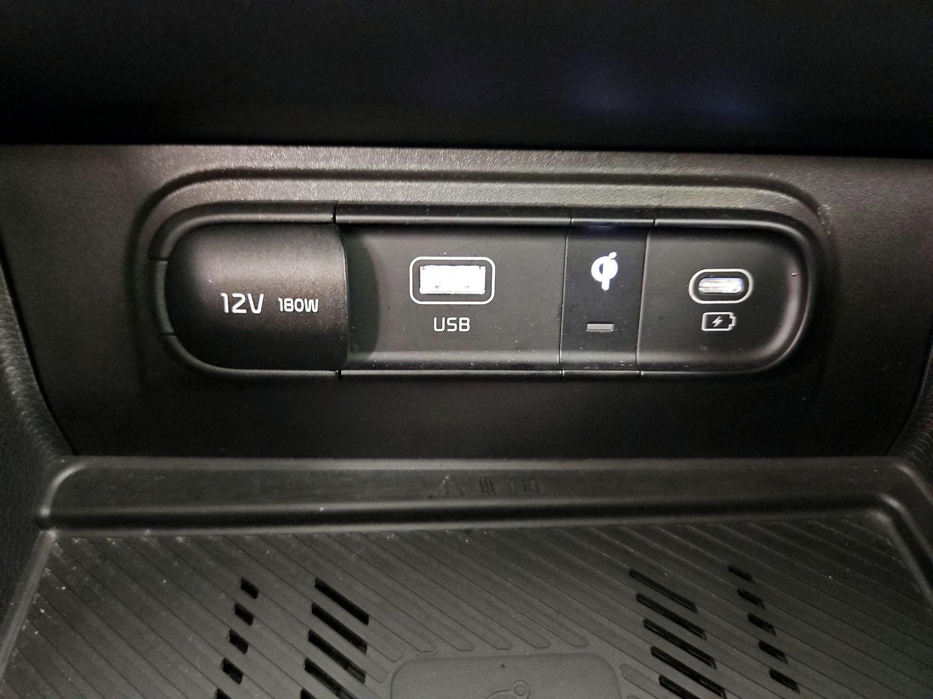 Thumbnail: 2023 Kia Sportage - 19