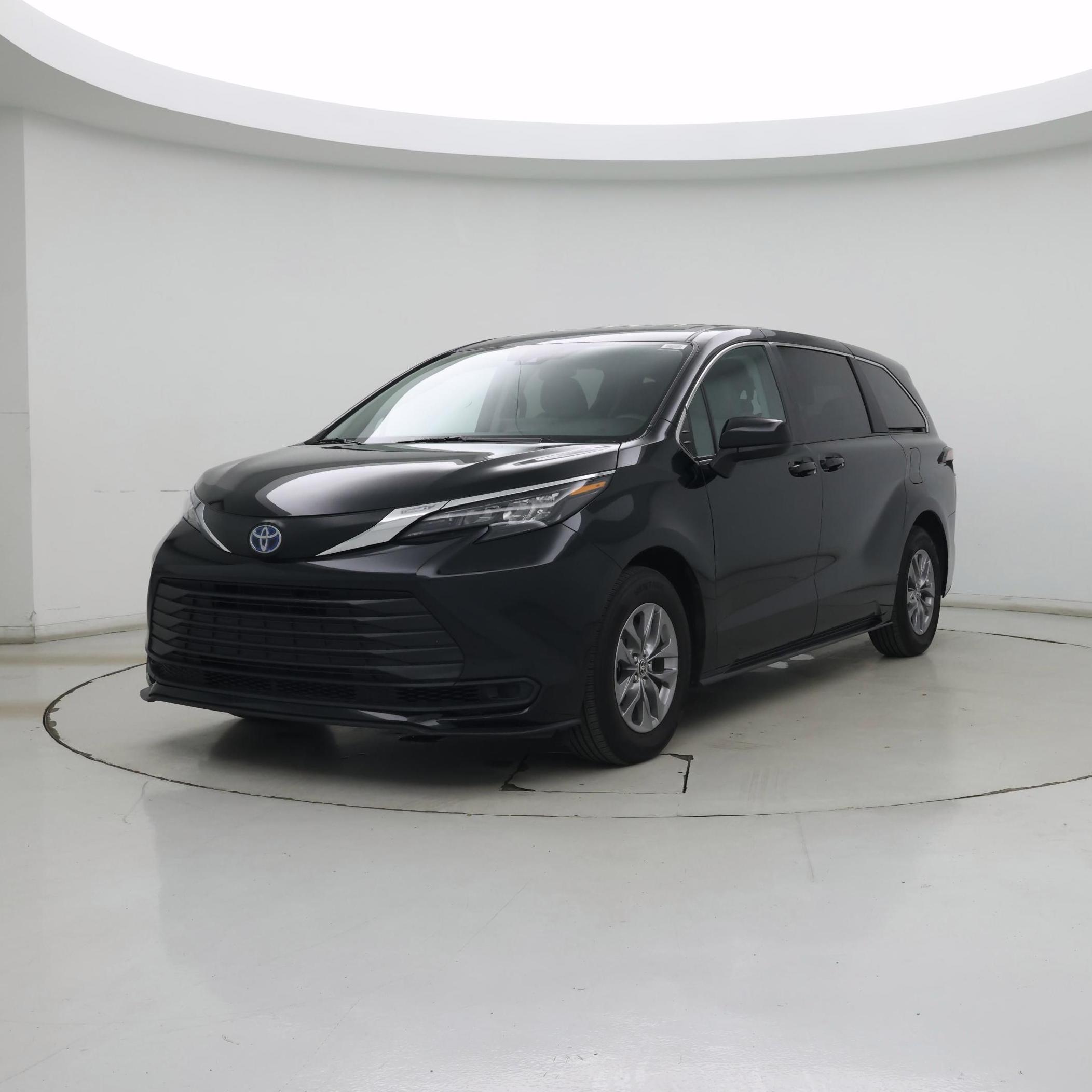 Thumbnail: 2024 Toyota Sienna - 4