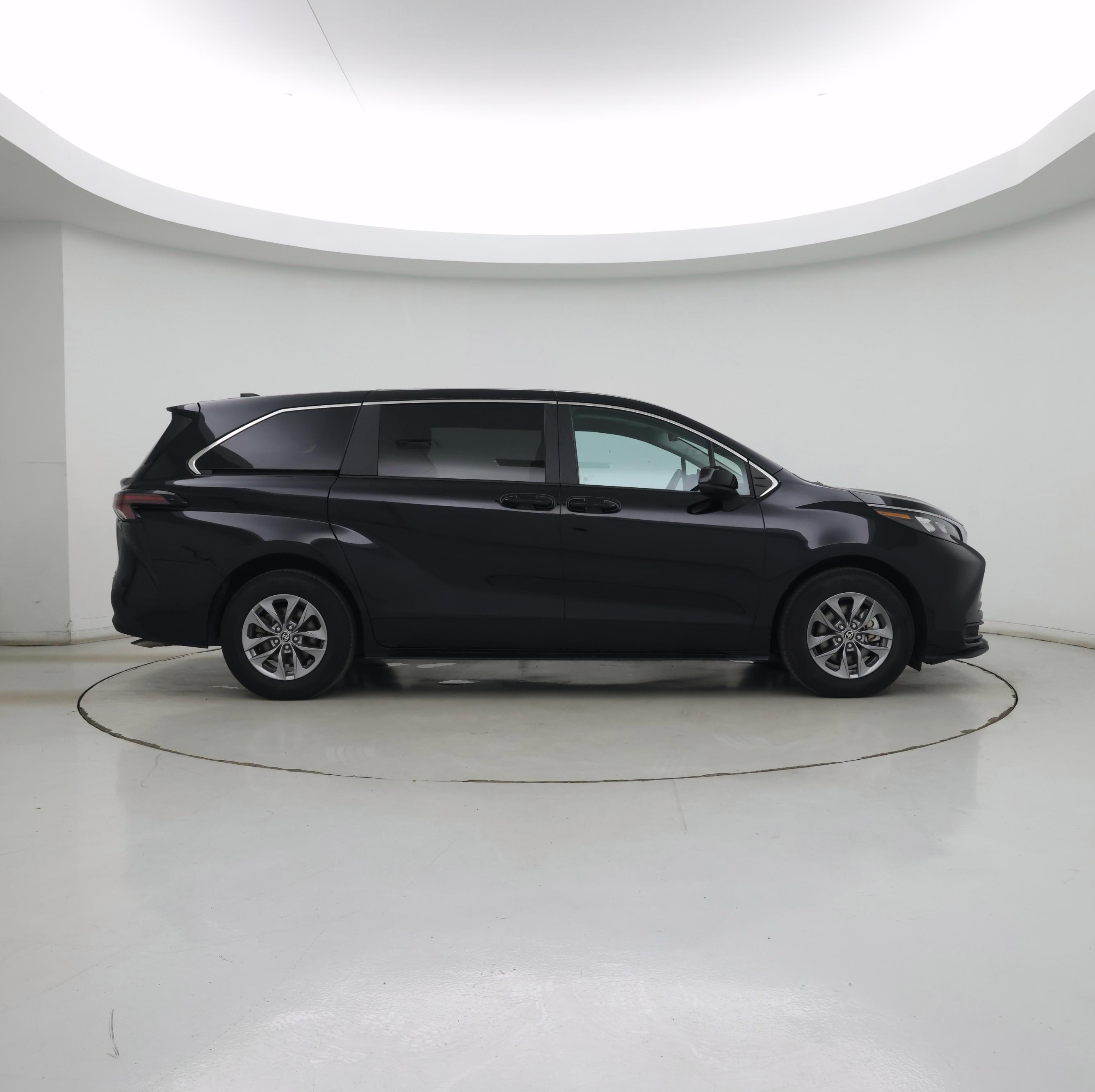 Thumbnail: 2024 Toyota Sienna - 7