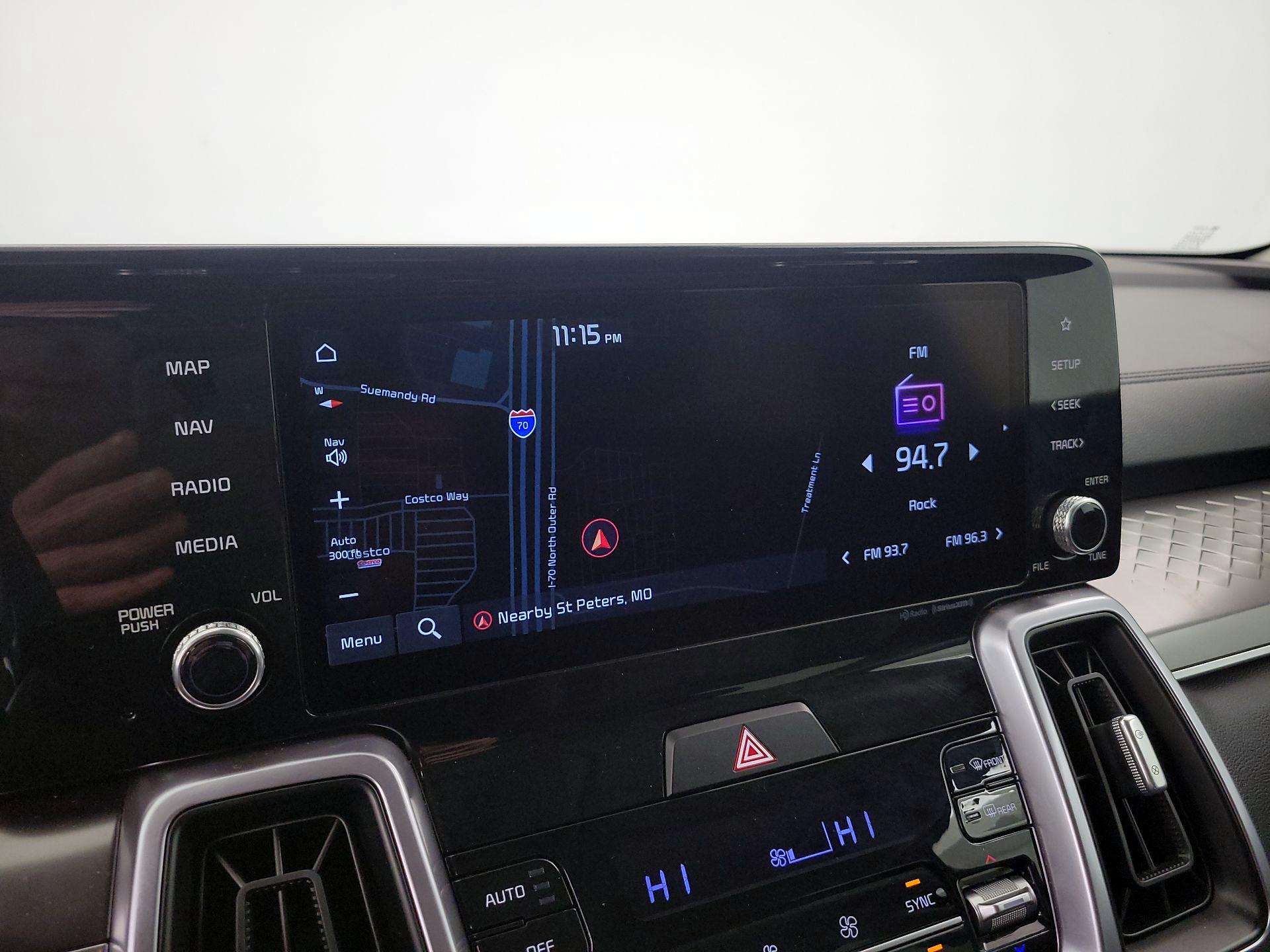 Thumbnail: 2023 Kia Sorento - 14