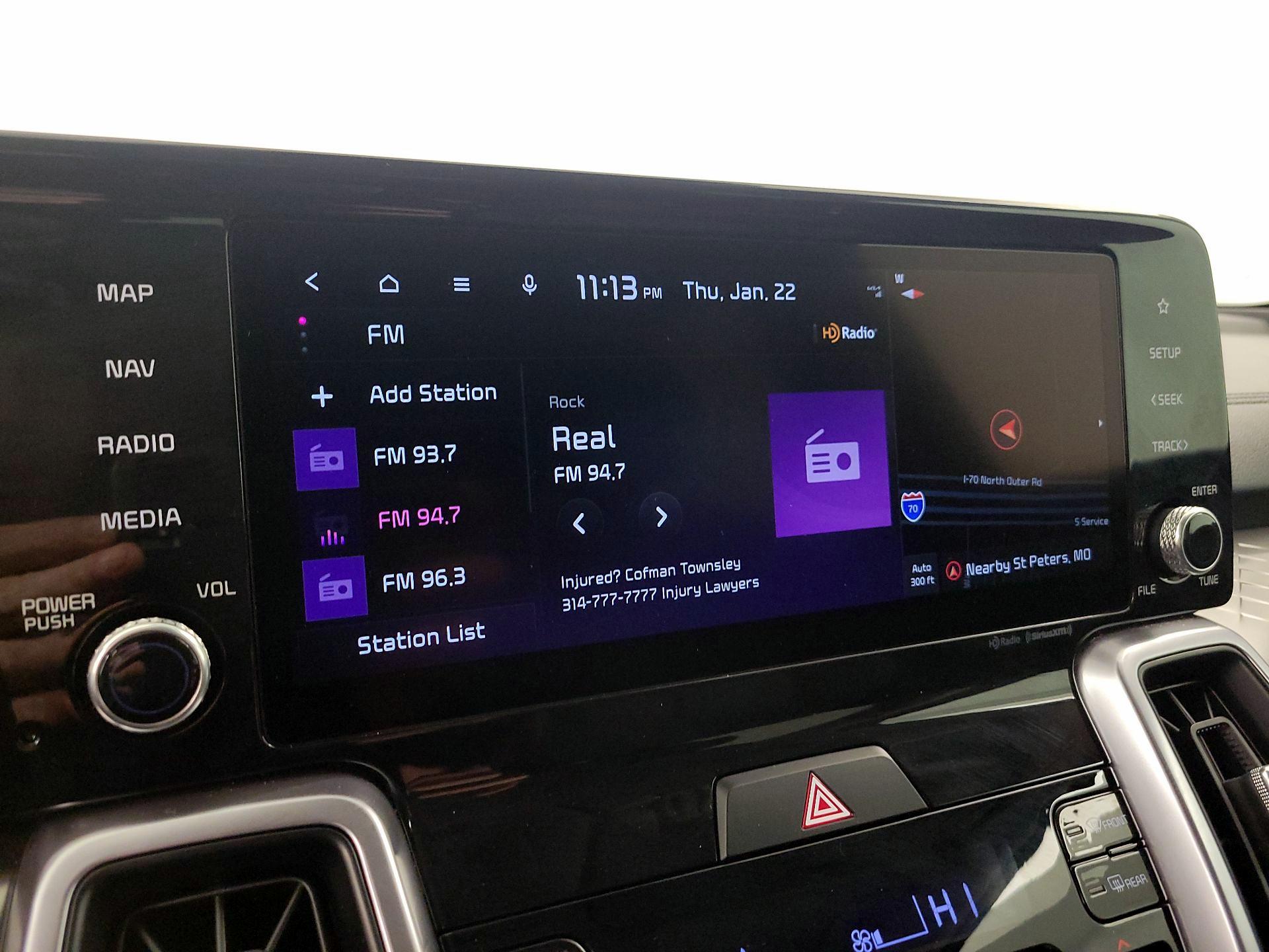 Thumbnail: 2023 Kia Sorento - 16