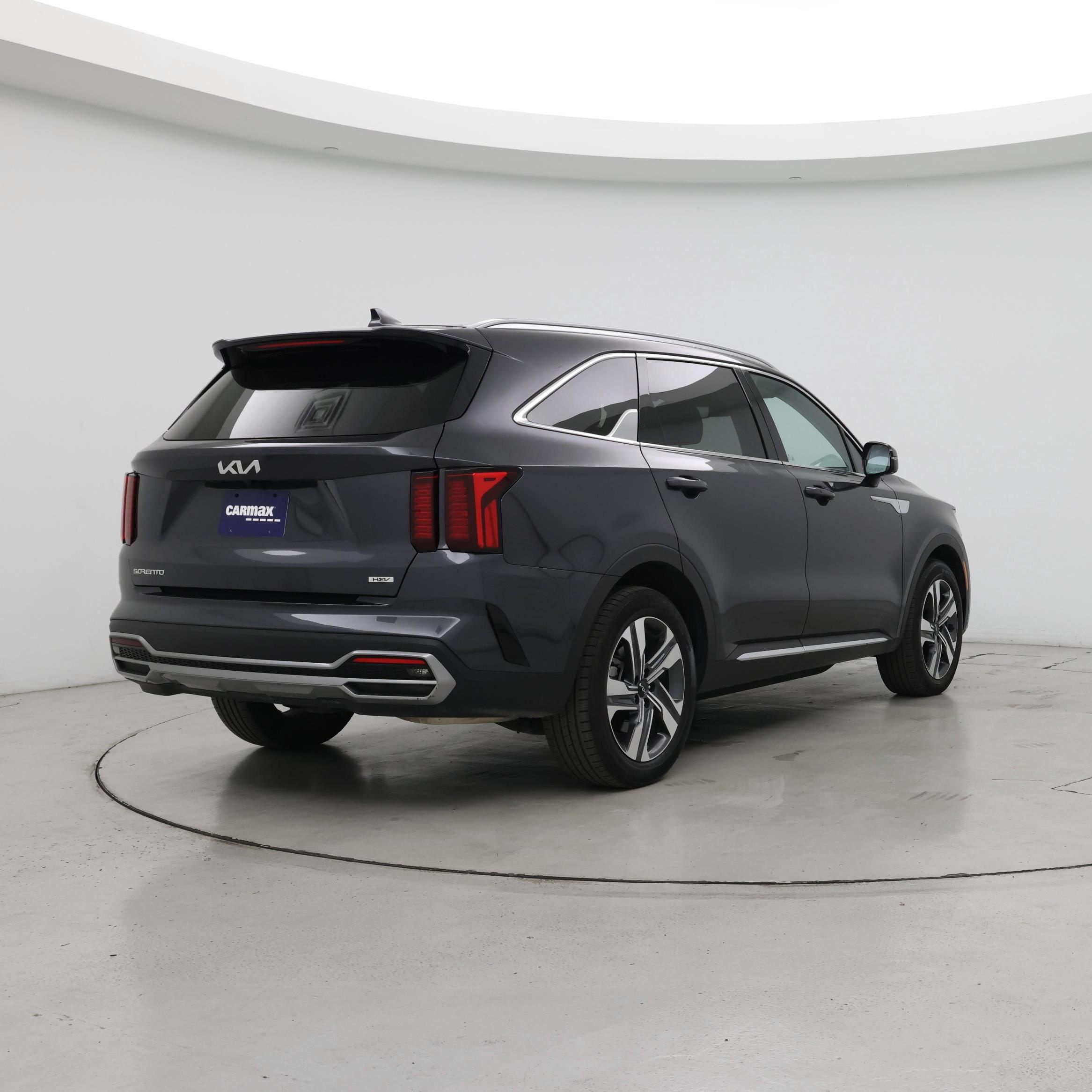 Thumbnail: 2023 Kia Sorento - 8