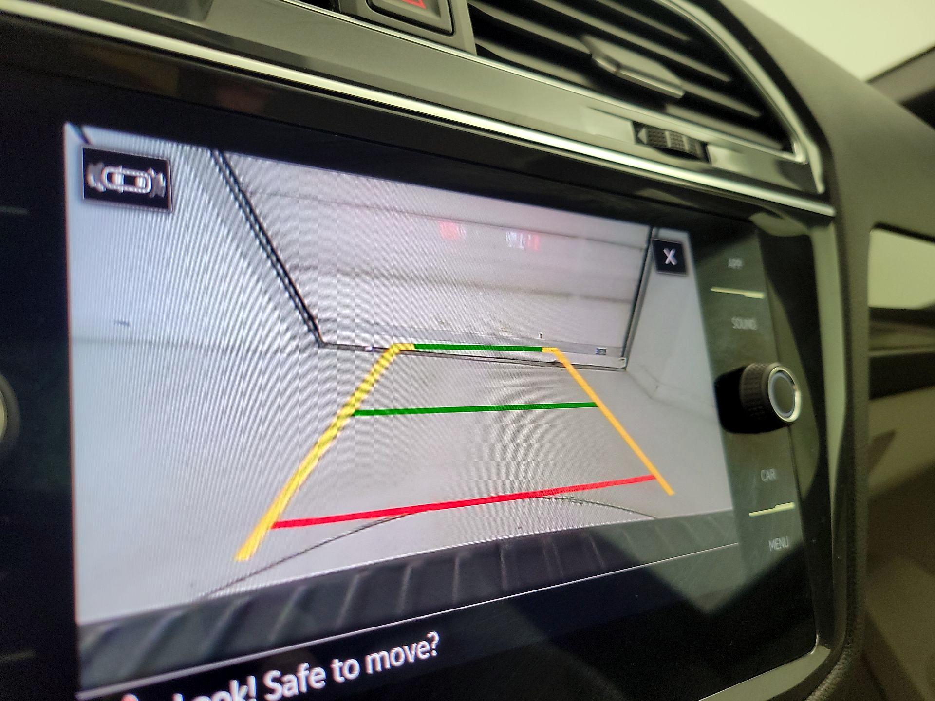 Thumbnail: 2023 Volkswagen Tiguan - 14