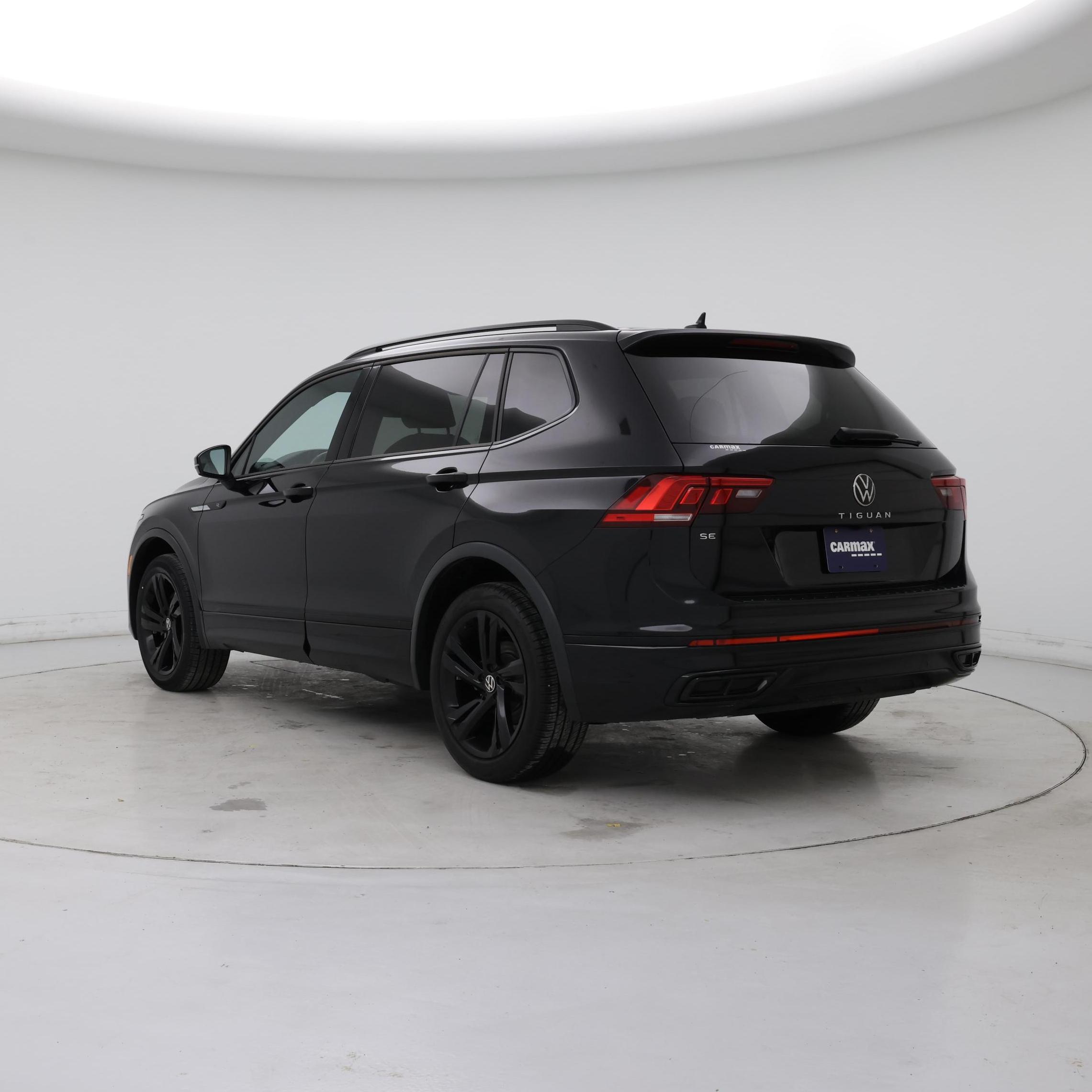 Thumbnail: 2023 Volkswagen Tiguan - 2