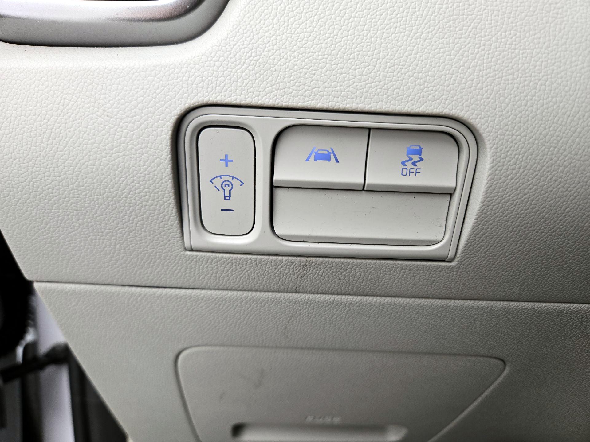 Thumbnail: 2021 Kia Sorento - 13