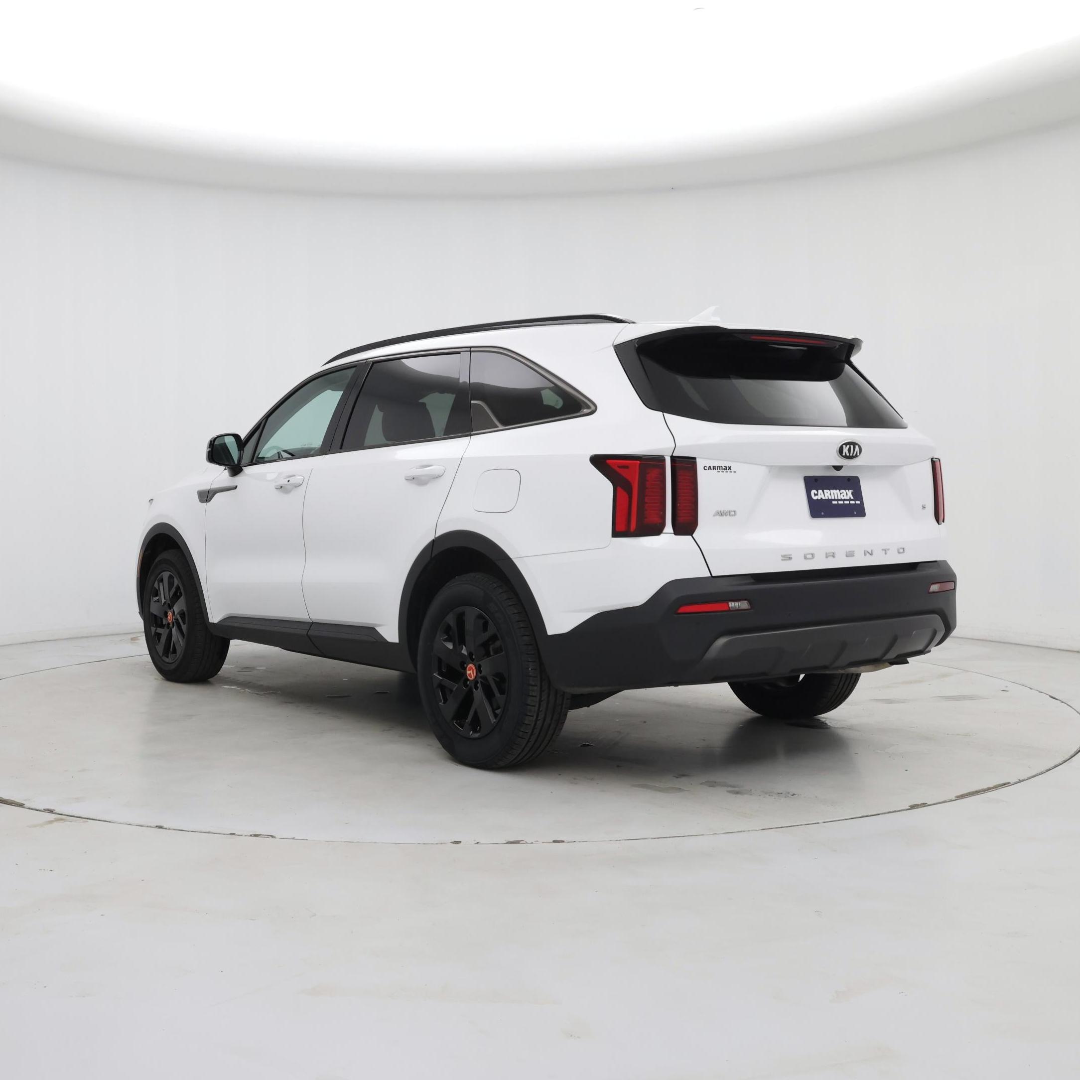 Thumbnail: 2021 Kia Sorento - 2