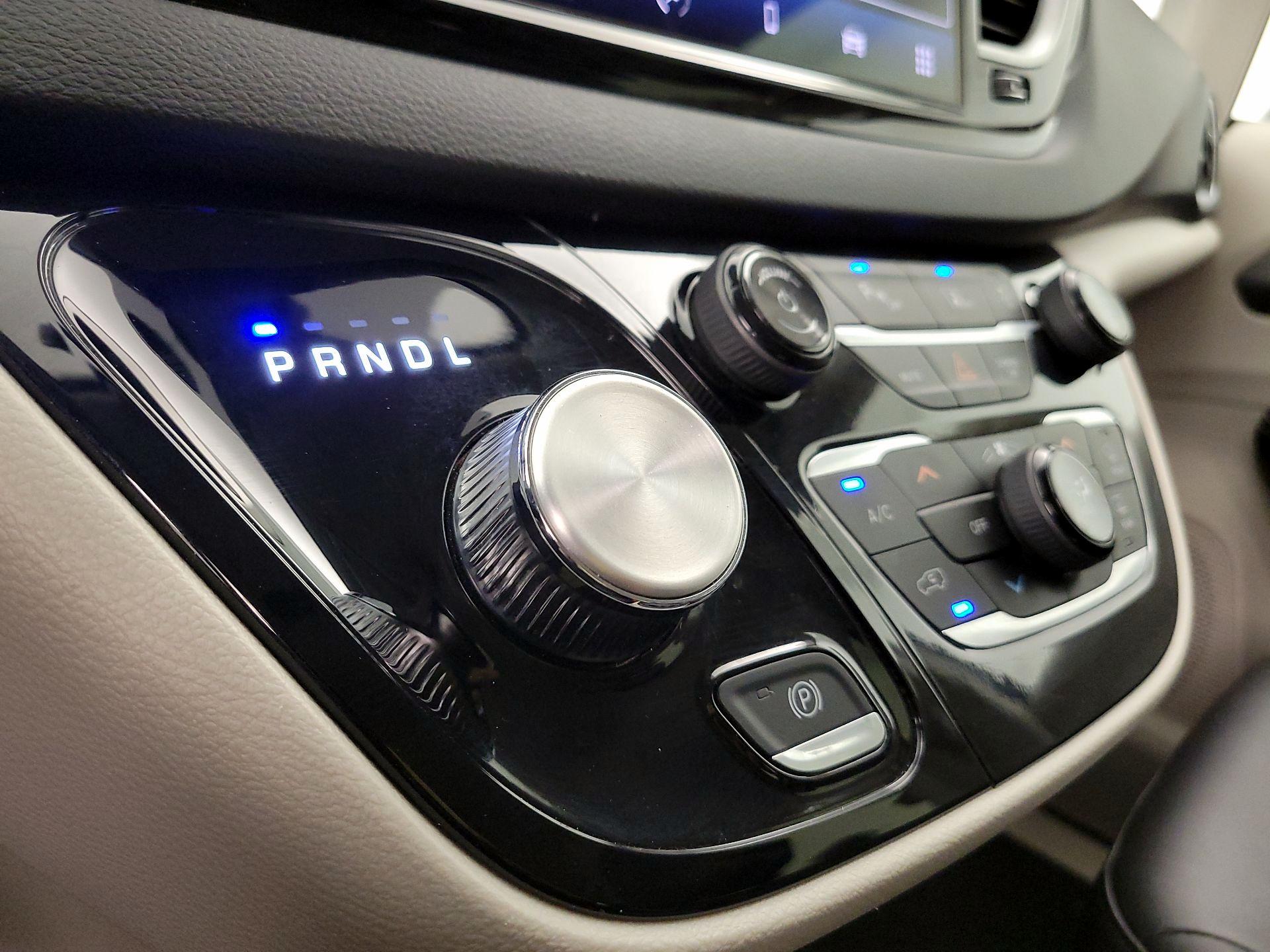 Thumbnail: 2024 Chrysler Pacifica - 17