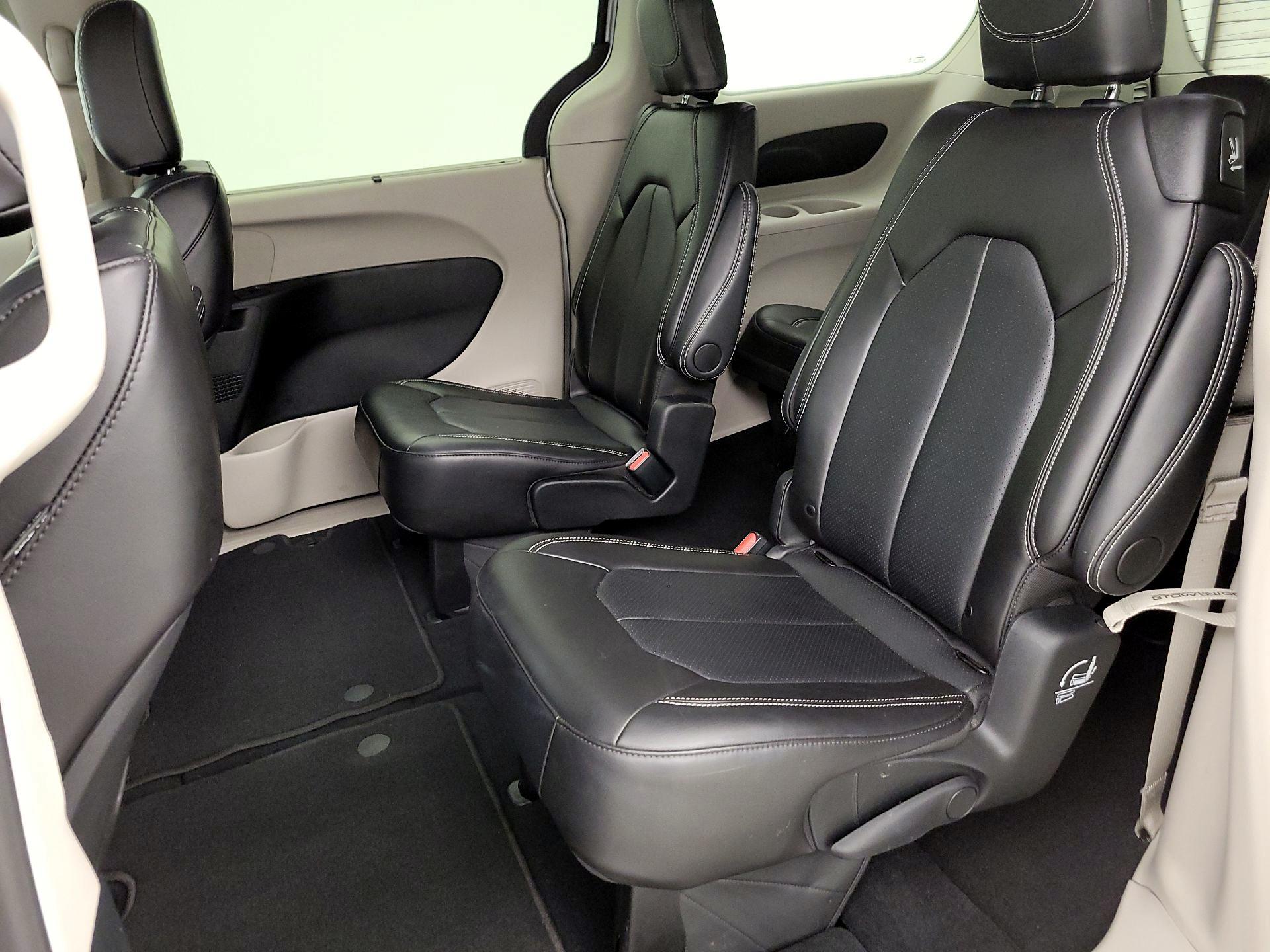 Thumbnail: 2024 Chrysler Pacifica - 19