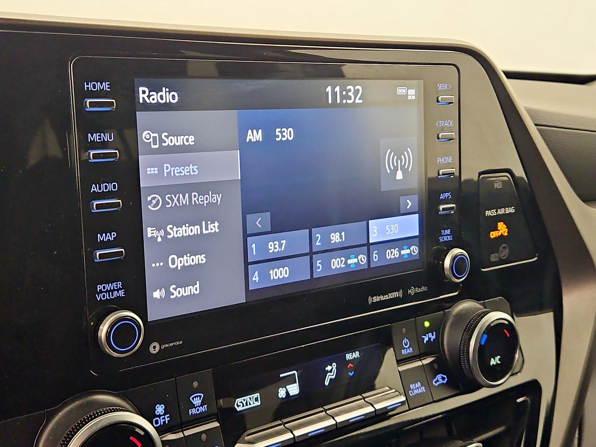 Thumbnail: 2021 Toyota Highlander - 15