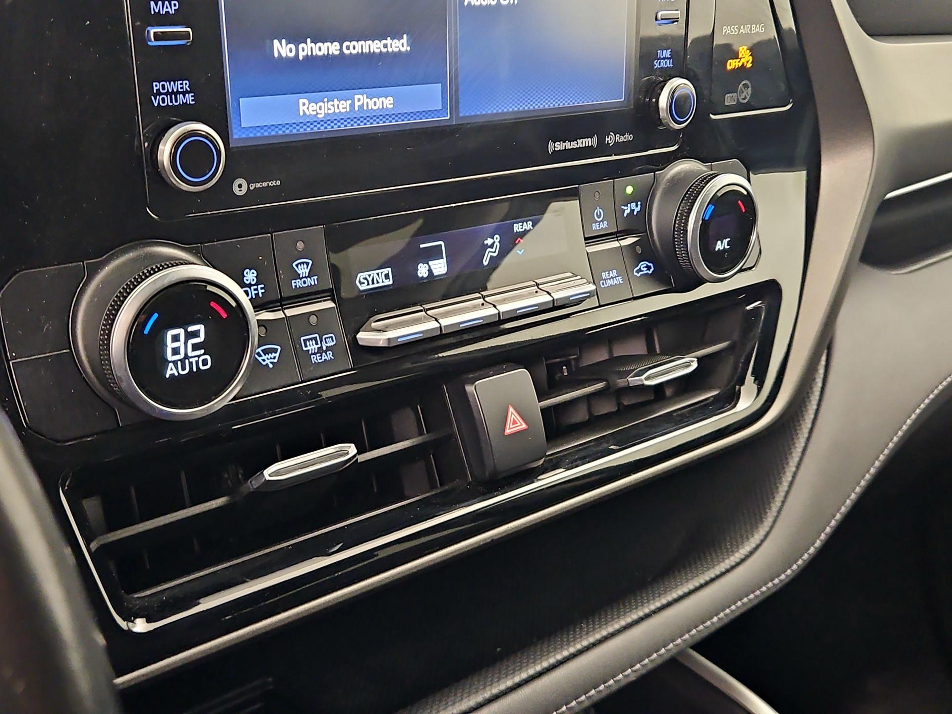 Thumbnail: 2021 Toyota Highlander - 16