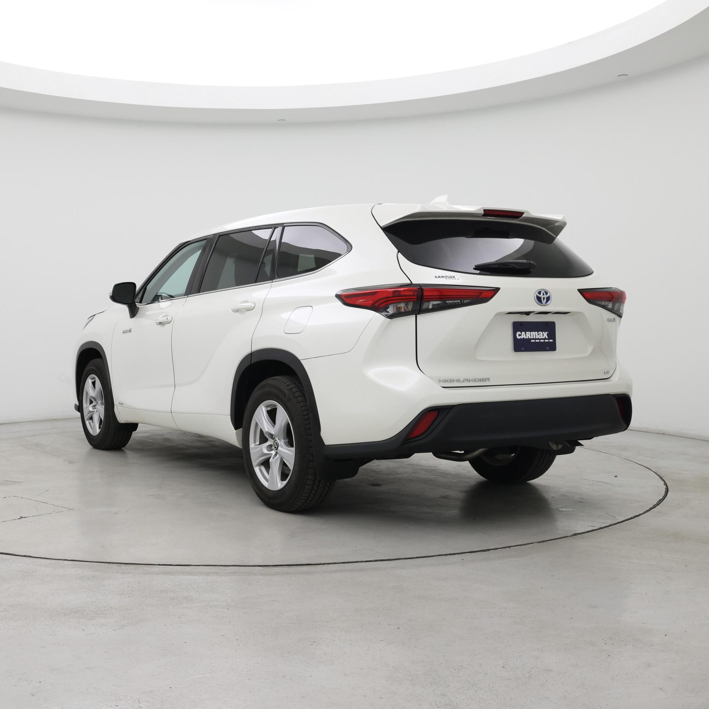 Thumbnail: 2021 Toyota Highlander - 2