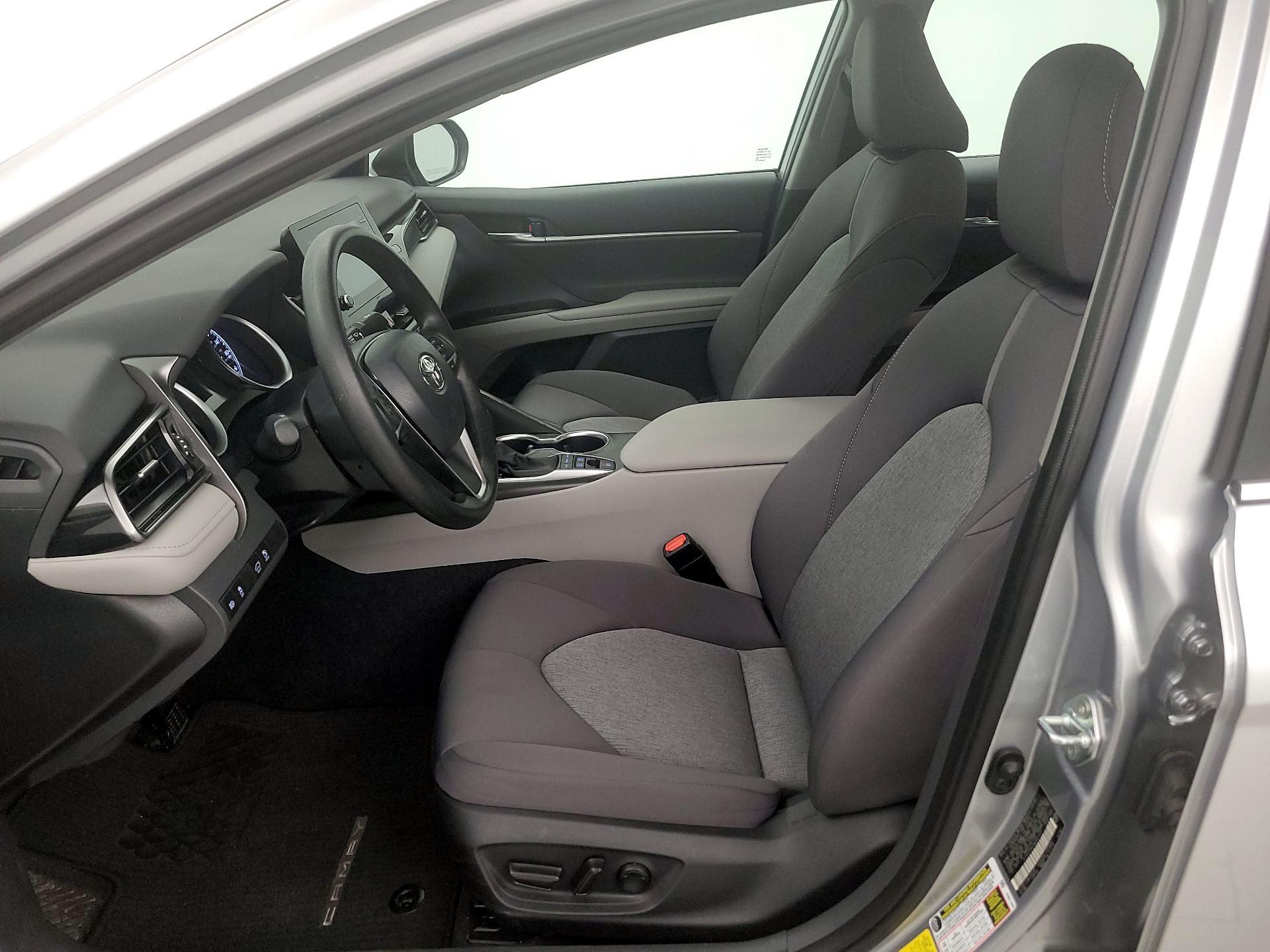 Thumbnail: 2022 Toyota Camry - 11