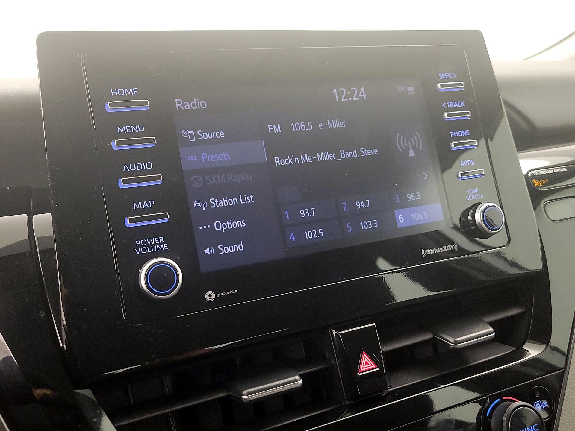 Thumbnail: 2022 Toyota Camry - 15