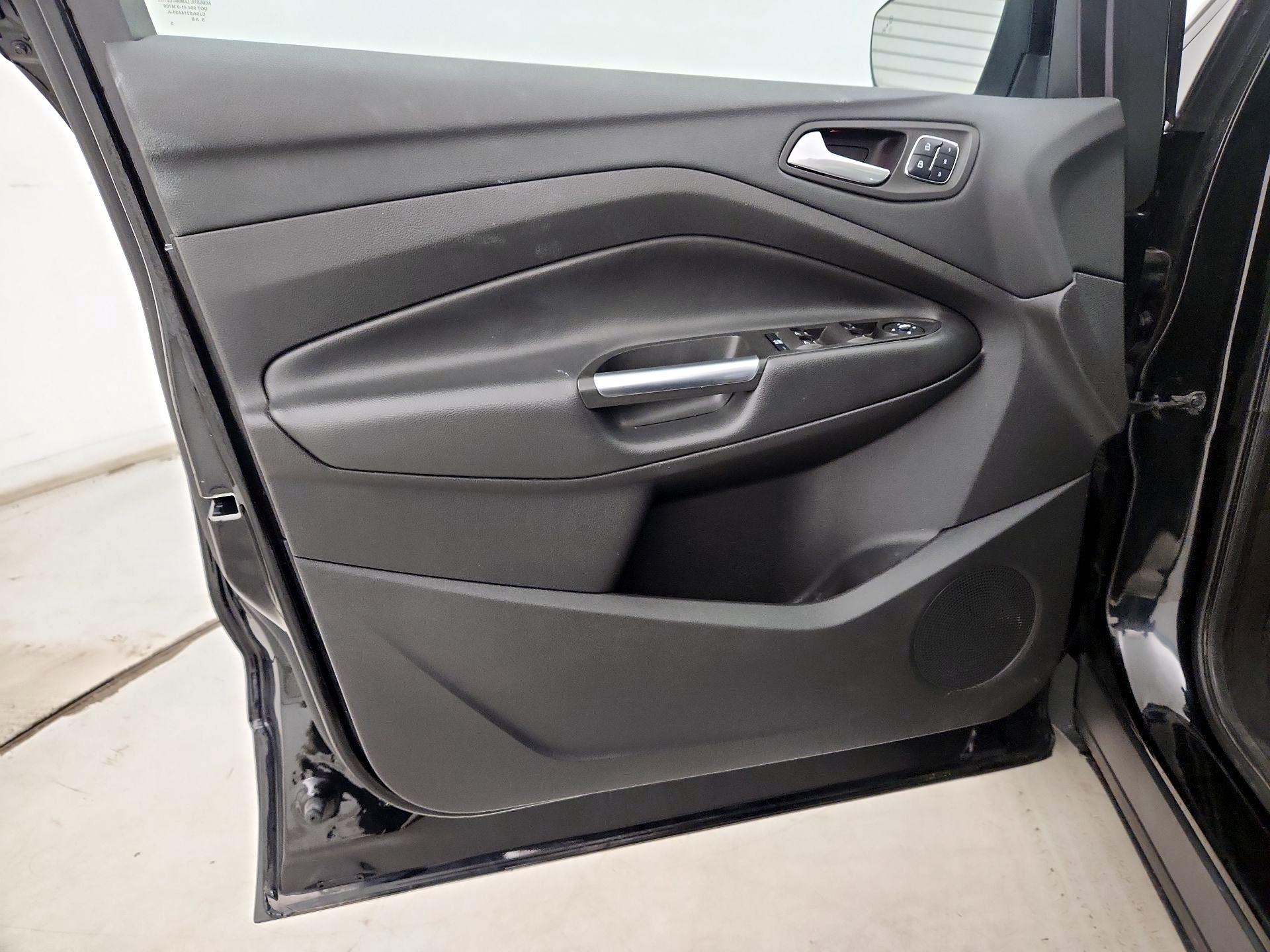 Thumbnail: 2016 Ford Escape - 12