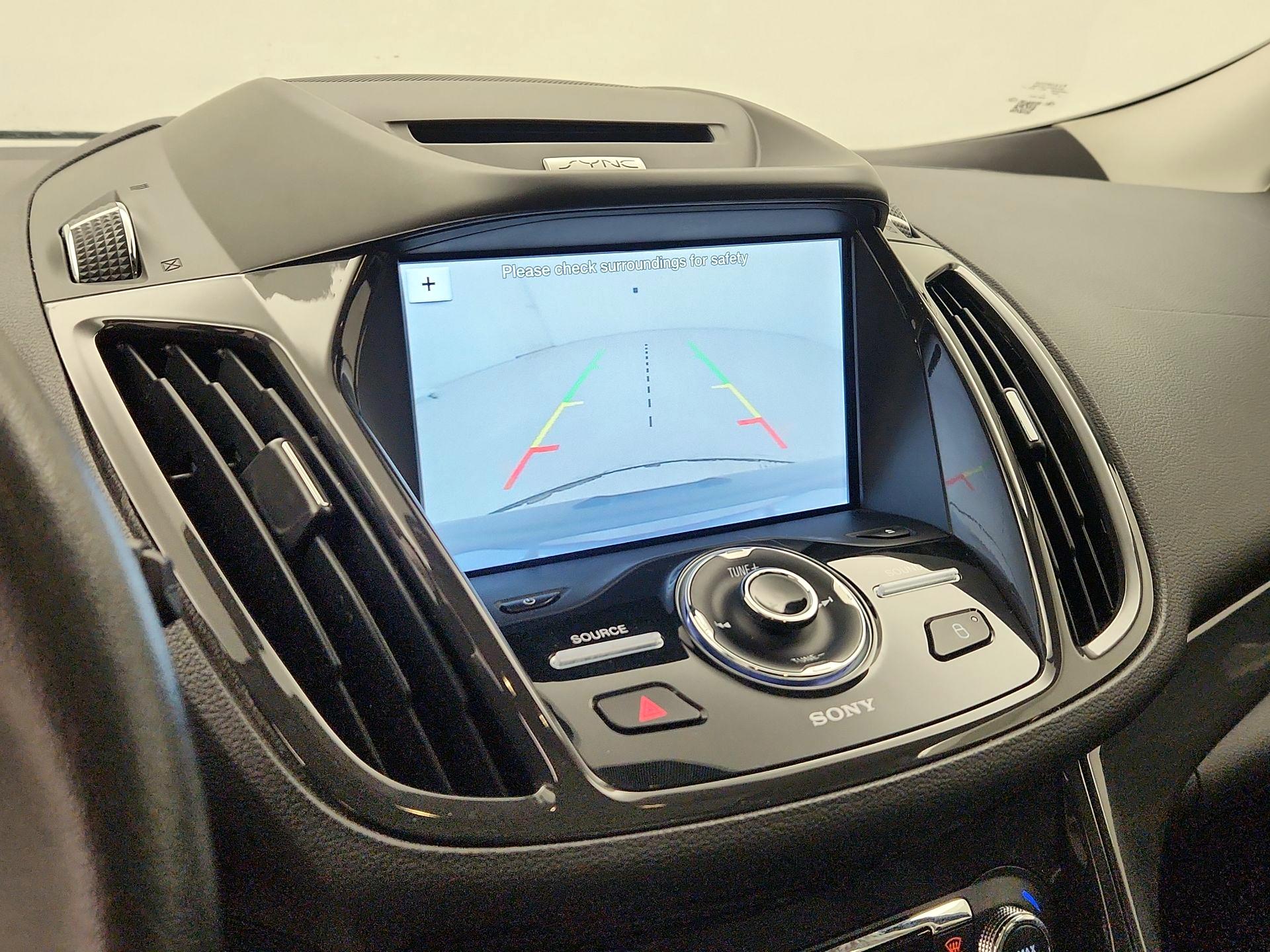 Thumbnail: 2016 Ford Escape - 15