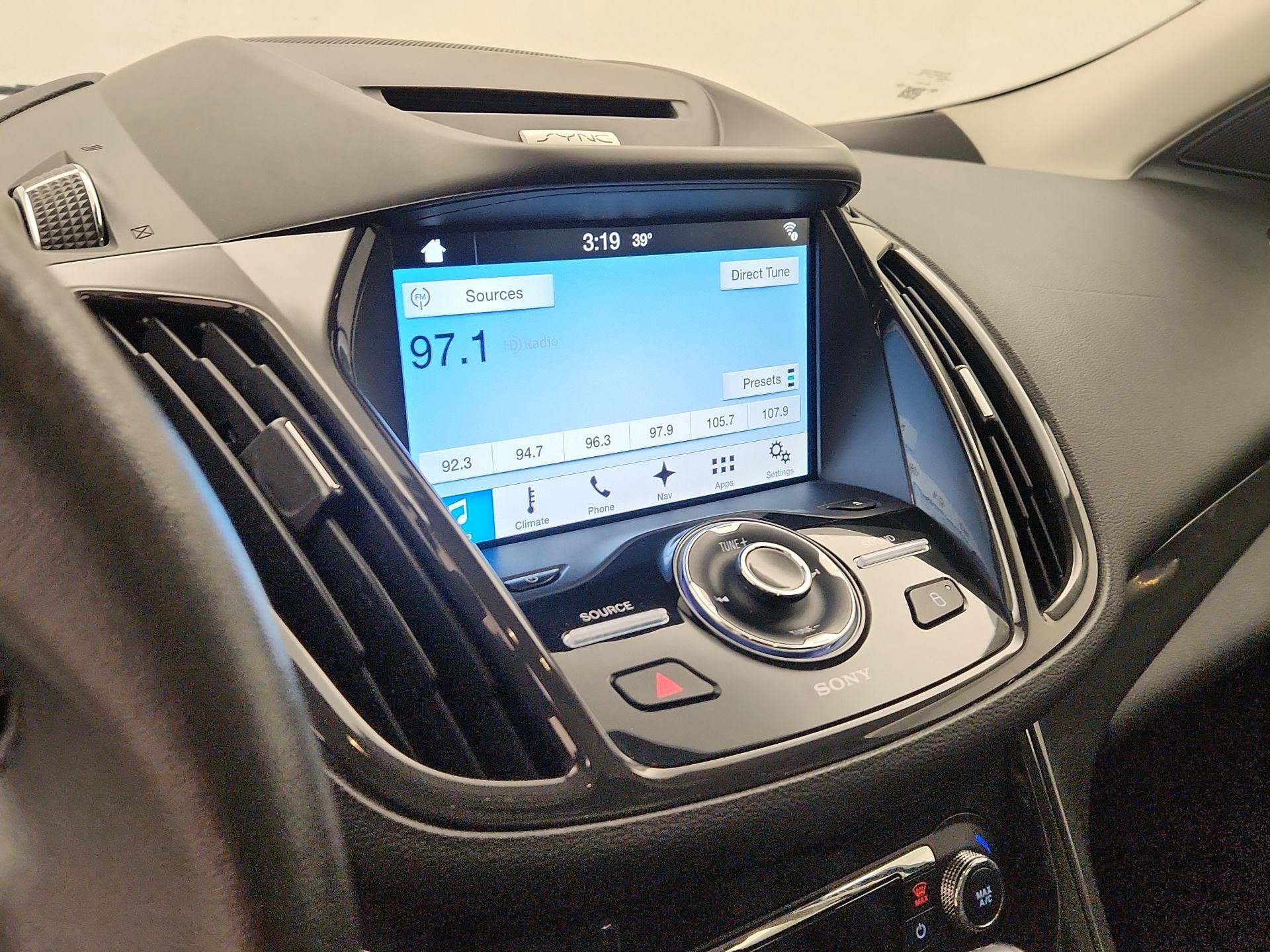 Thumbnail: 2016 Ford Escape - 16