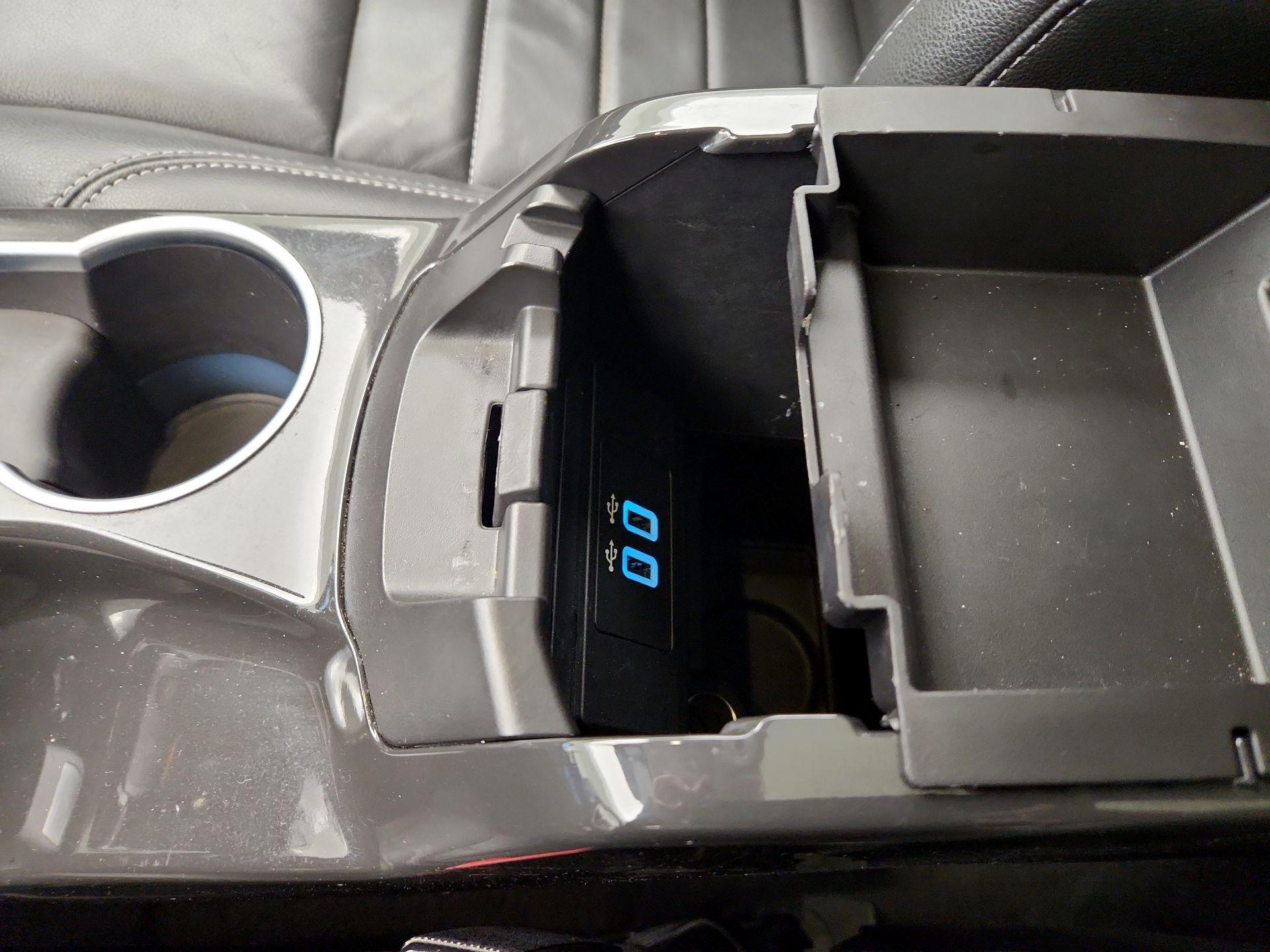 Thumbnail: 2016 Ford Escape - 19