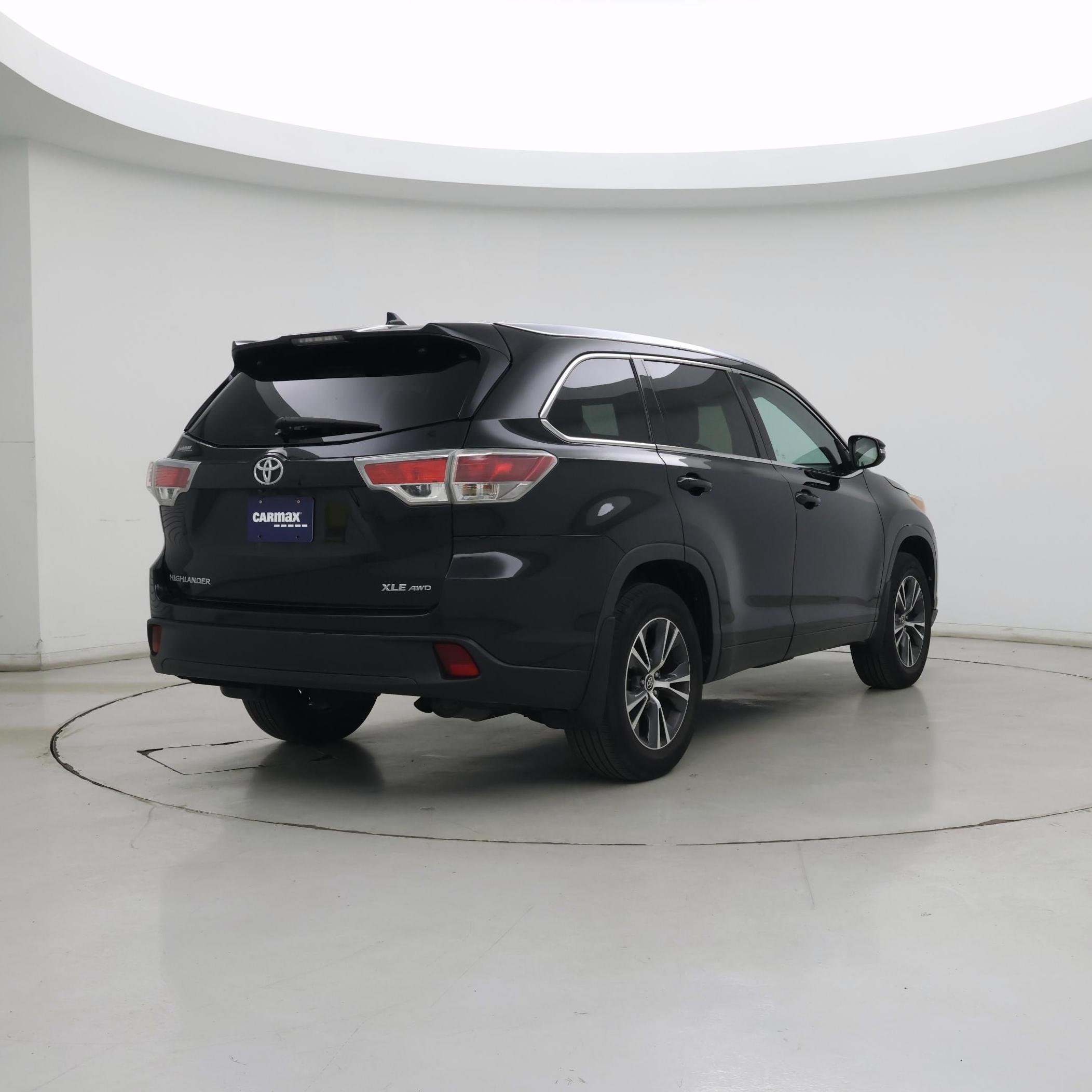Thumbnail: 2016 Toyota Highlander - 8