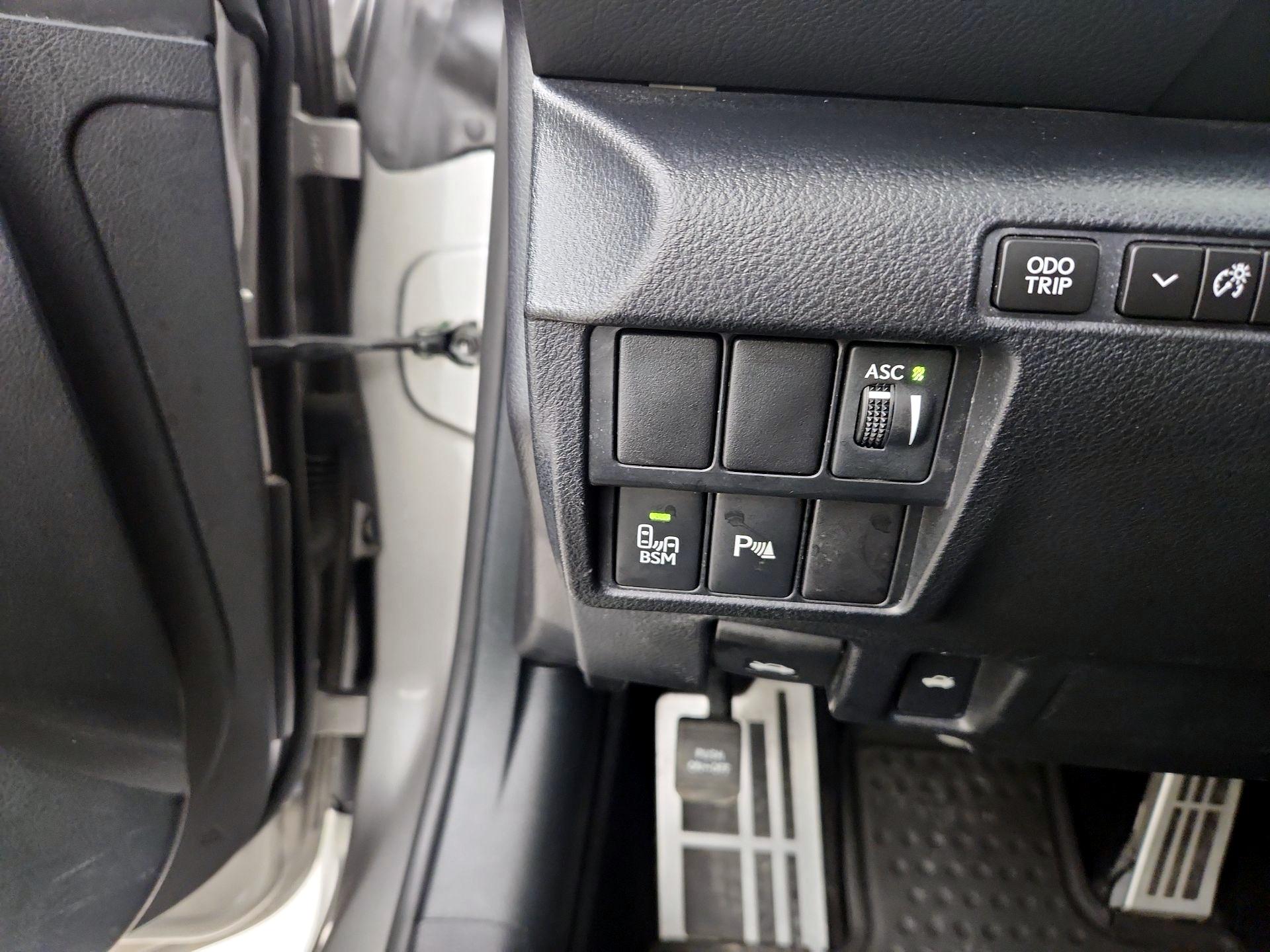 Thumbnail: 2017 Lexus RC - 13