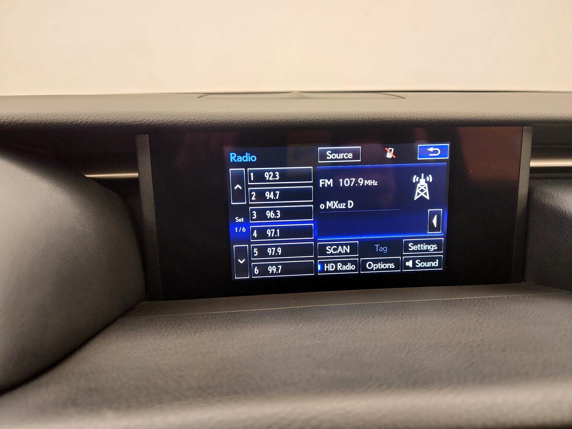 Thumbnail: 2017 Lexus RC - 16