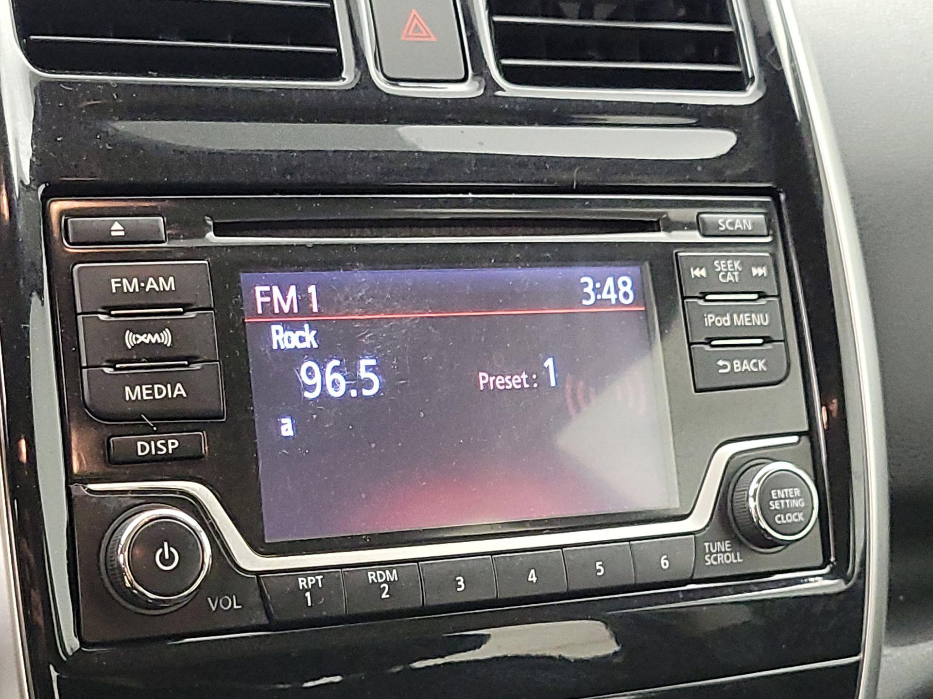 Thumbnail: 2018 Nissan Versa Note - 15