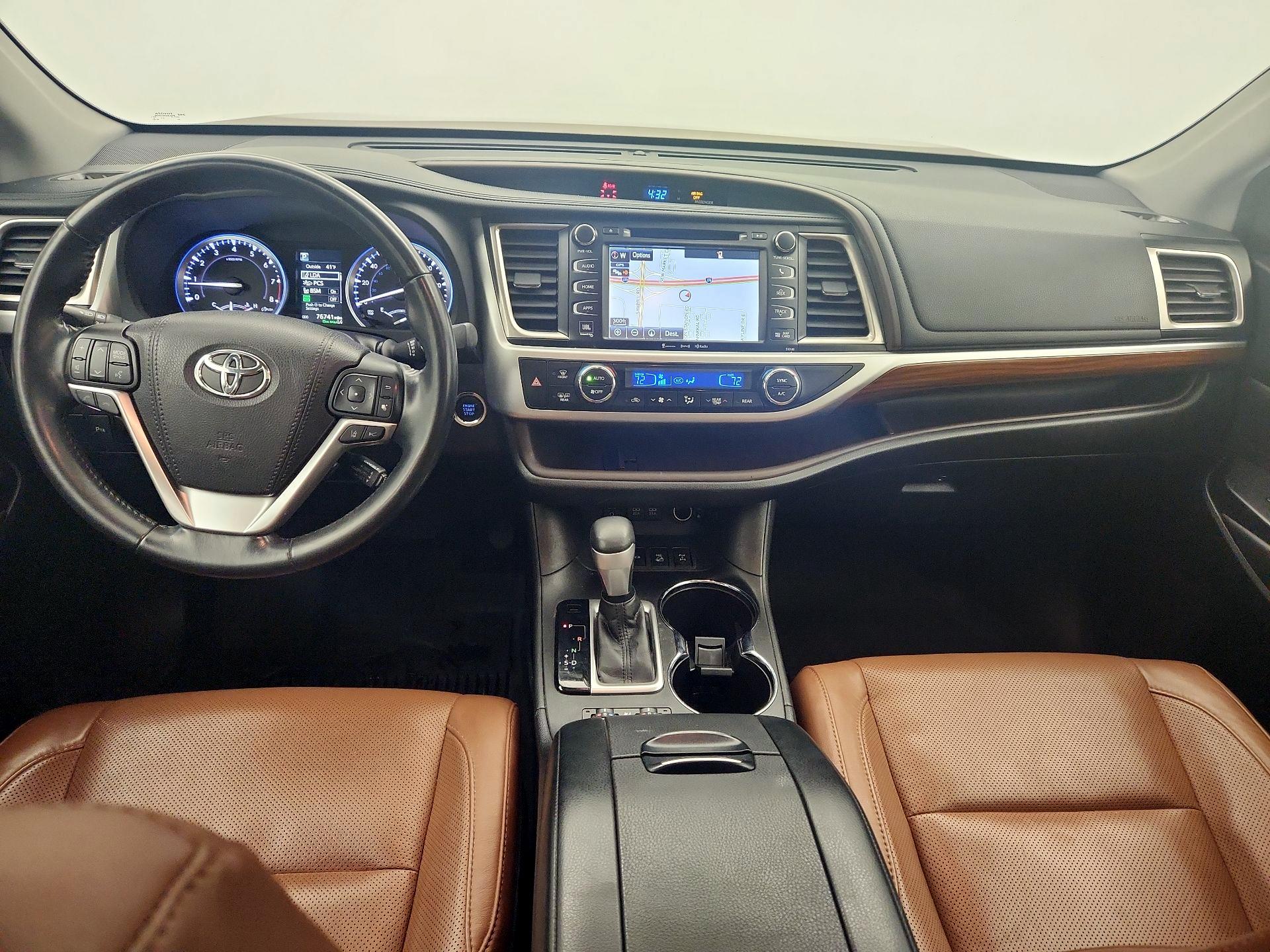 Thumbnail: 2018 Toyota Highlander - 9