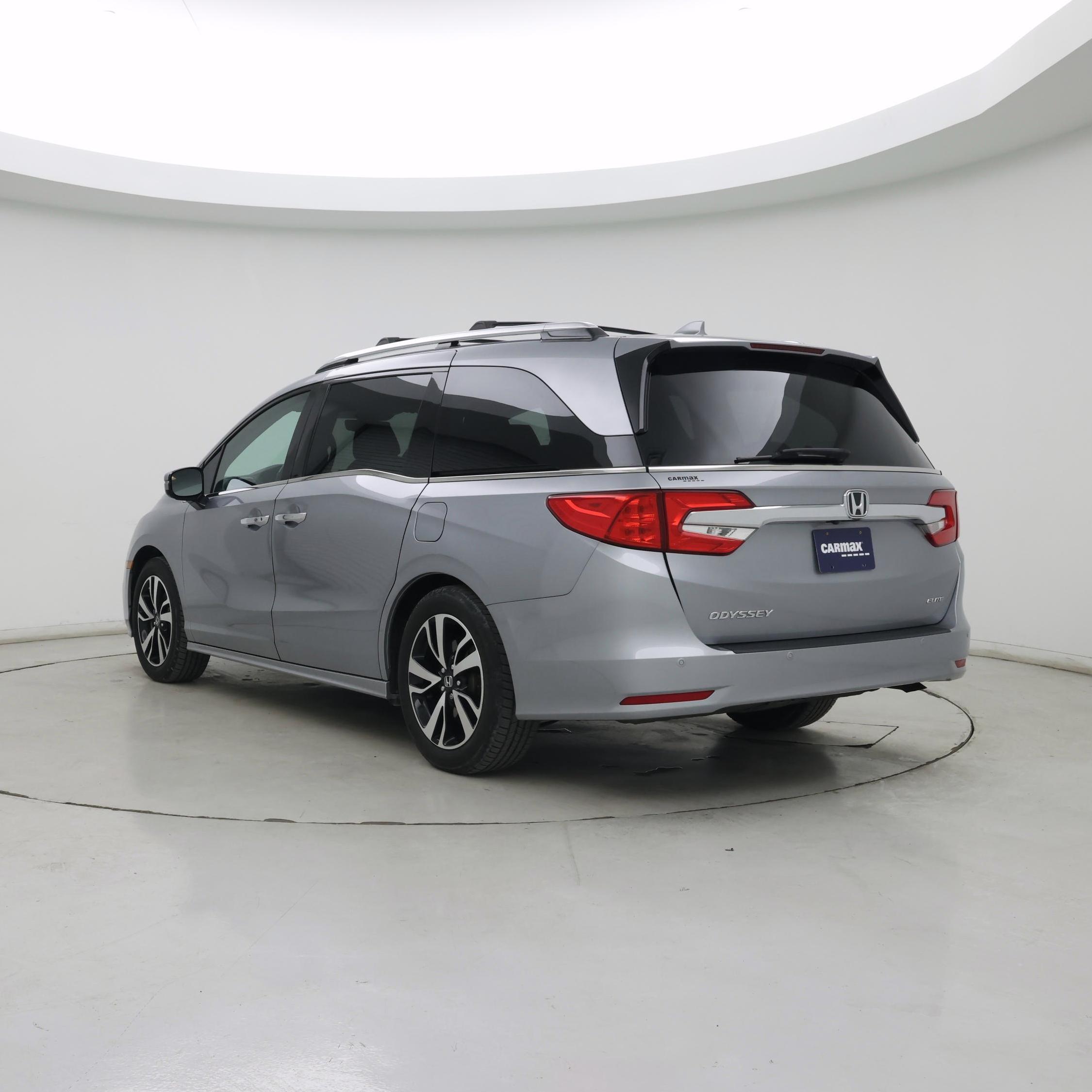 Thumbnail: 2018 Honda Odyssey - 2