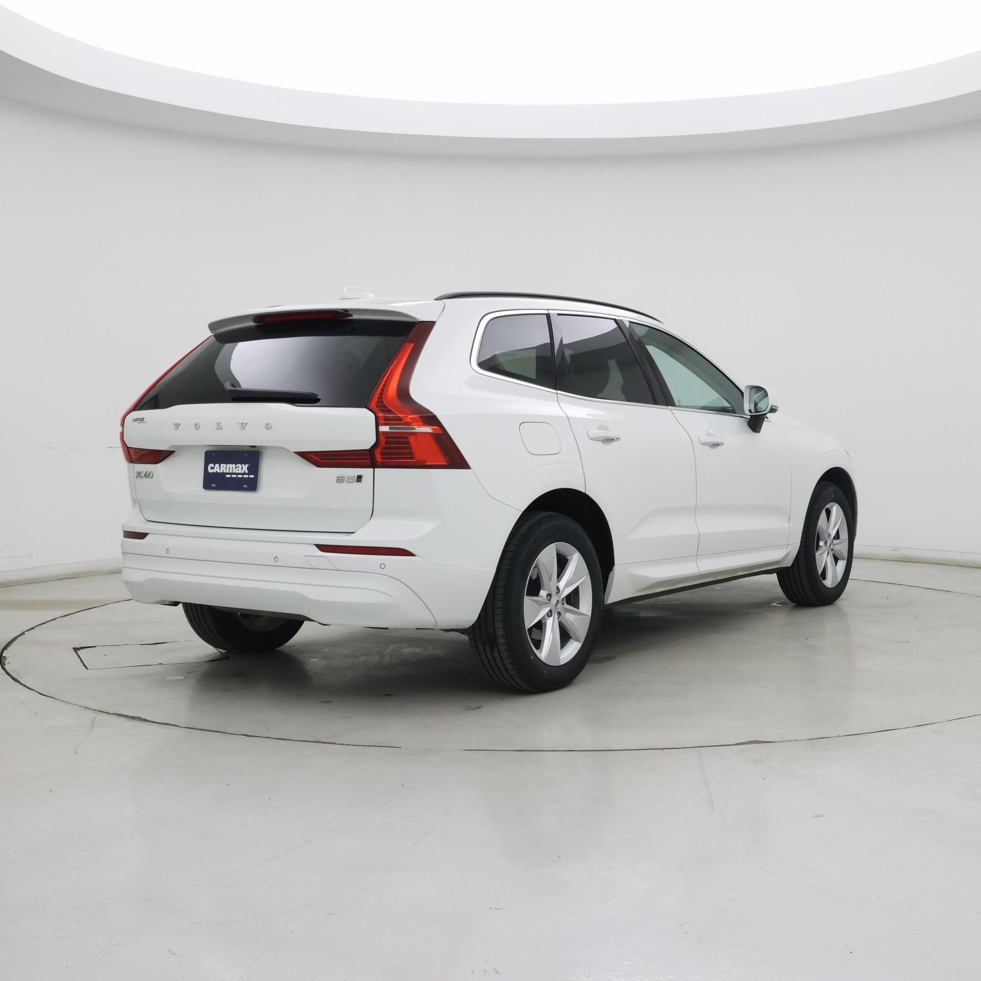 Thumbnail: 2022 Volvo XC60 - 8