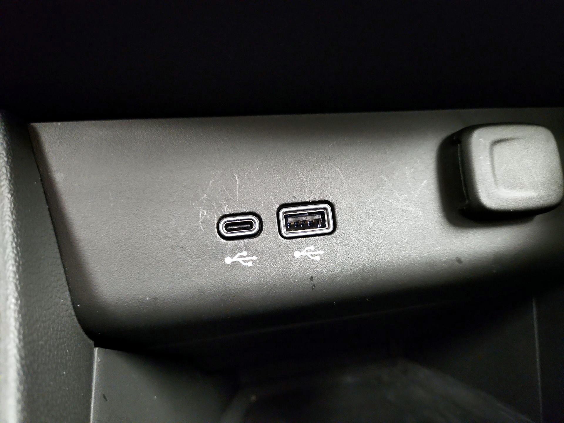 Thumbnail: 2025 Buick Encore GX - 18