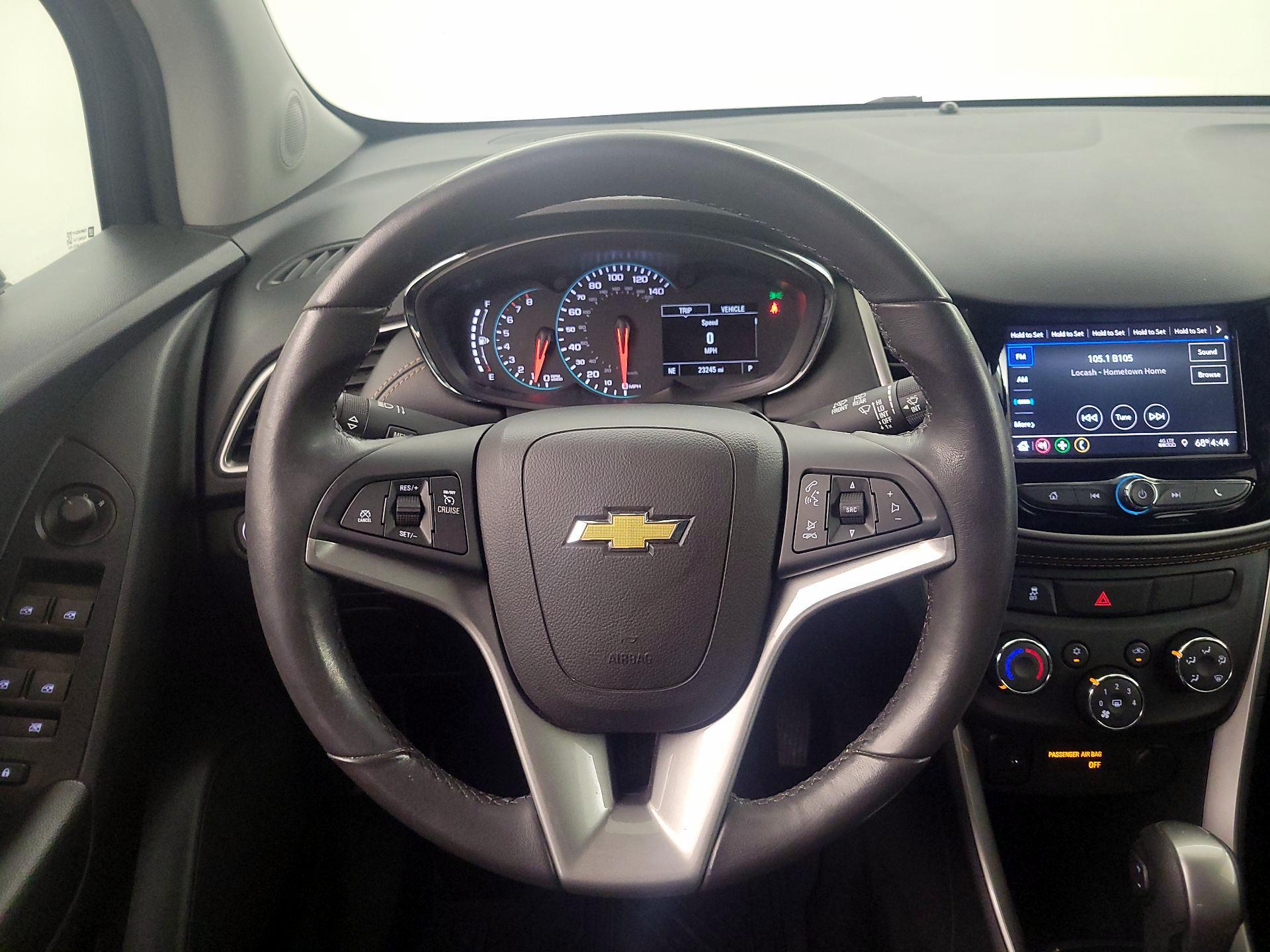 Thumbnail: 2022 Chevrolet Trax - 10