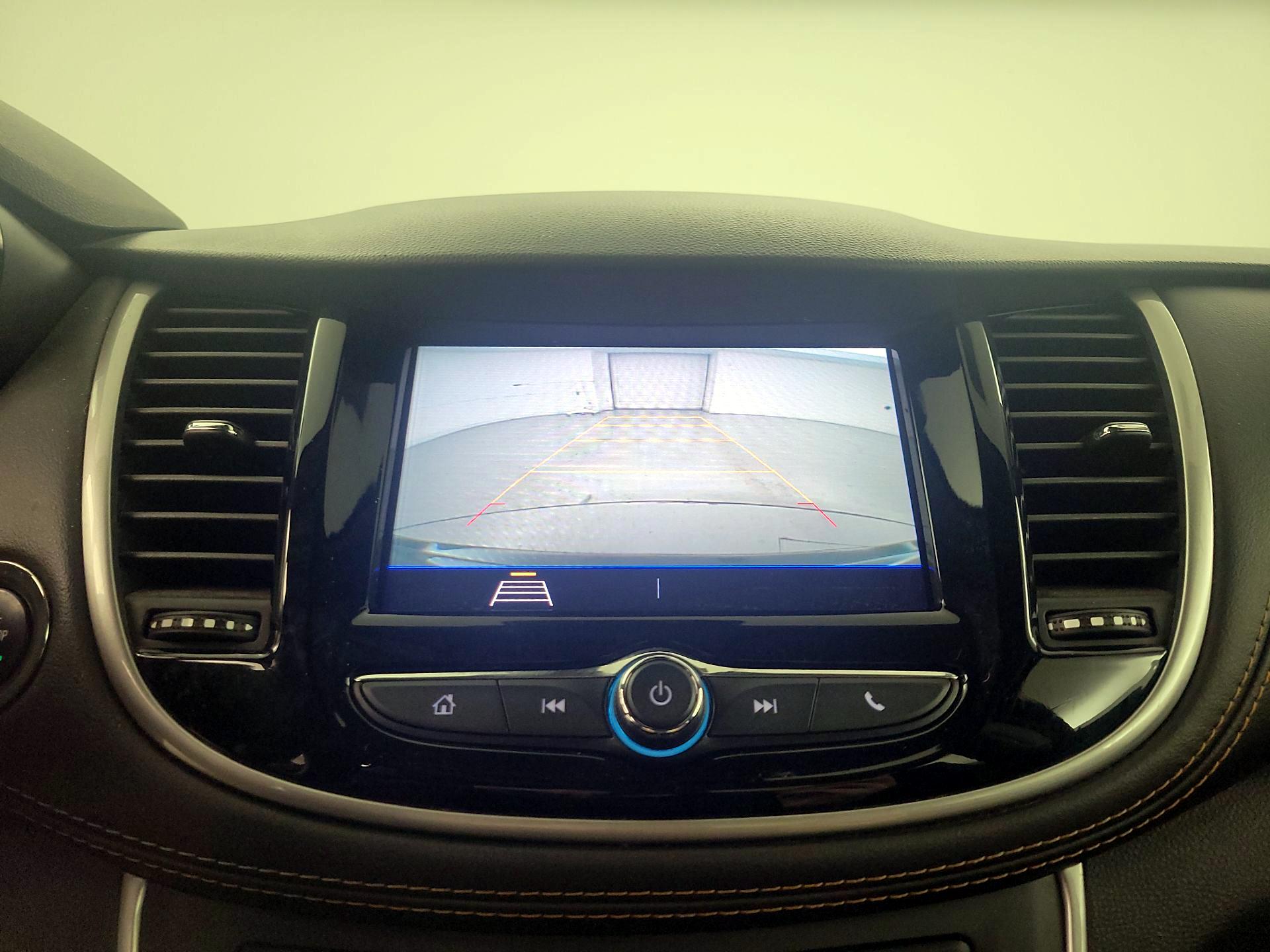 Thumbnail: 2022 Chevrolet Trax - 14