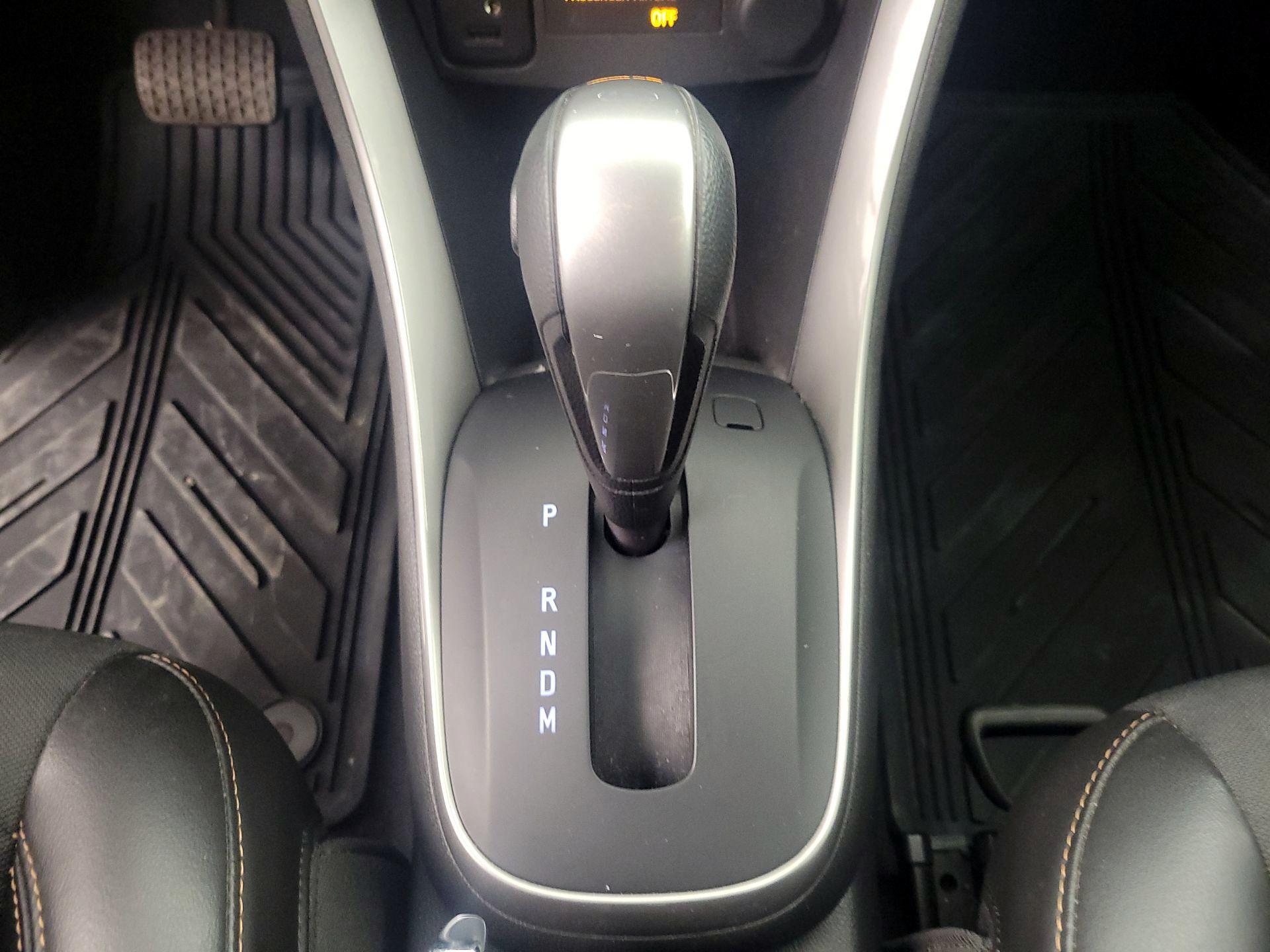 Thumbnail: 2022 Chevrolet Trax - 17