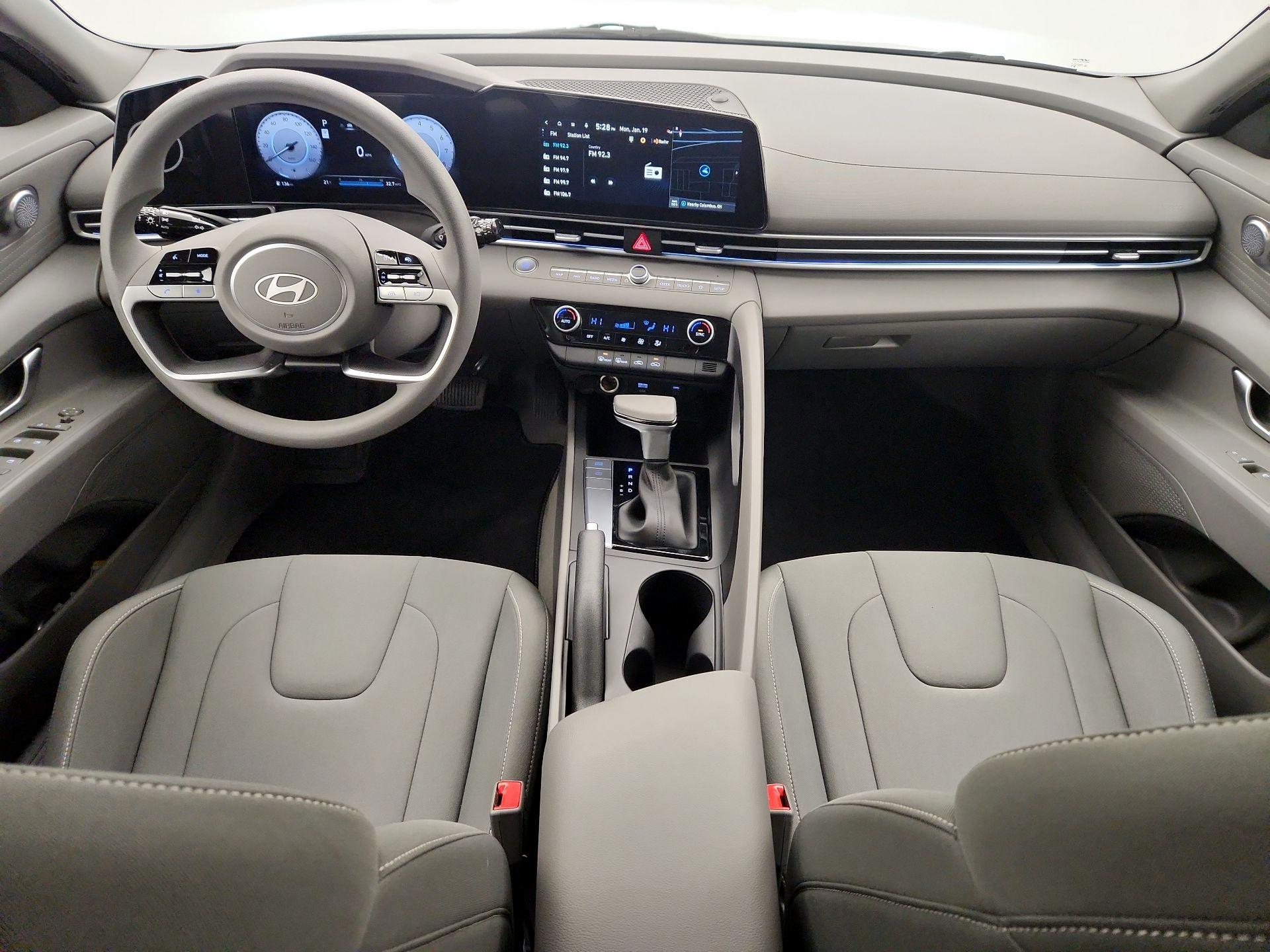 Thumbnail: 2024 Hyundai Elantra - 9