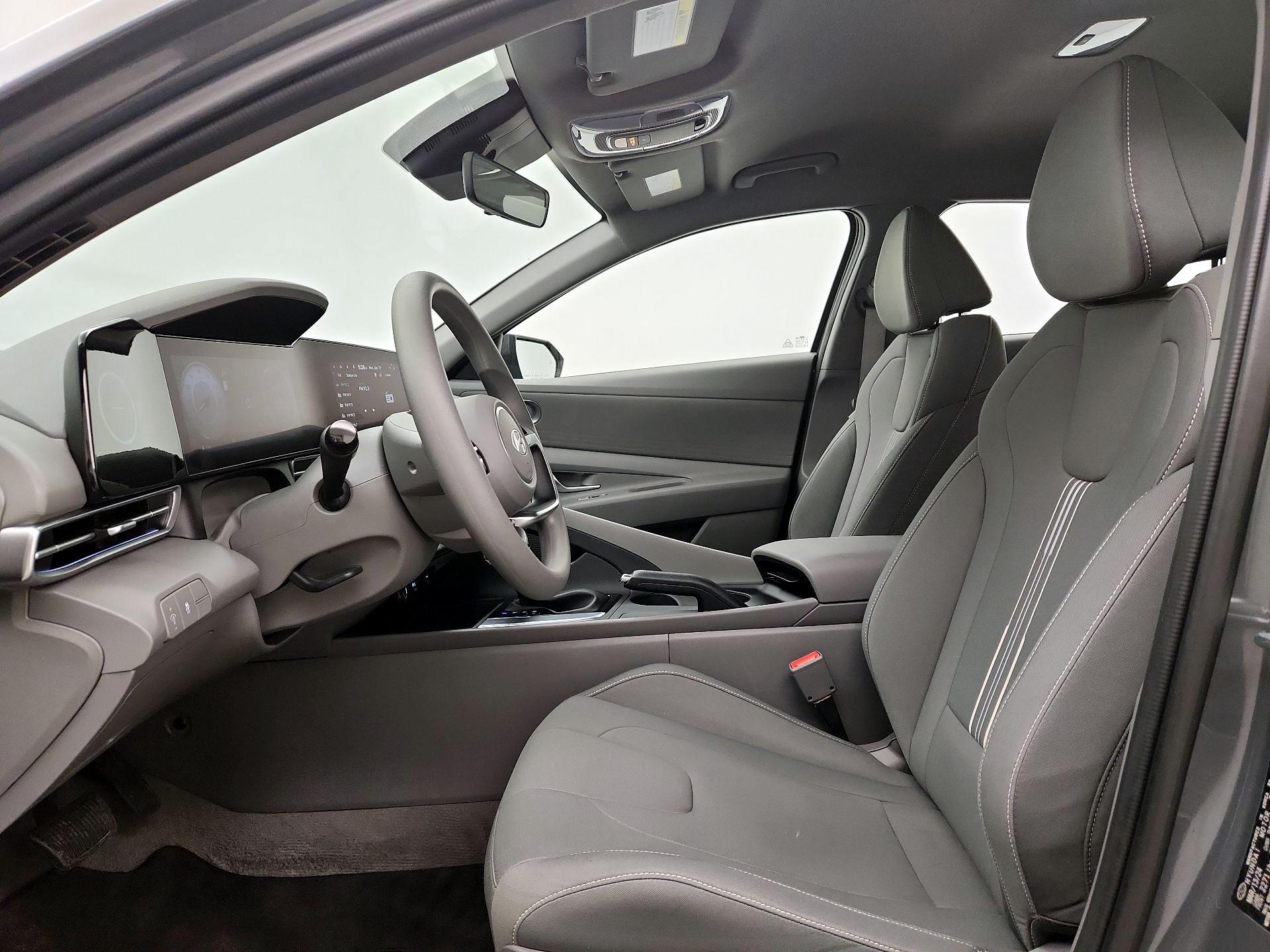 Thumbnail: 2024 Hyundai Elantra - 11