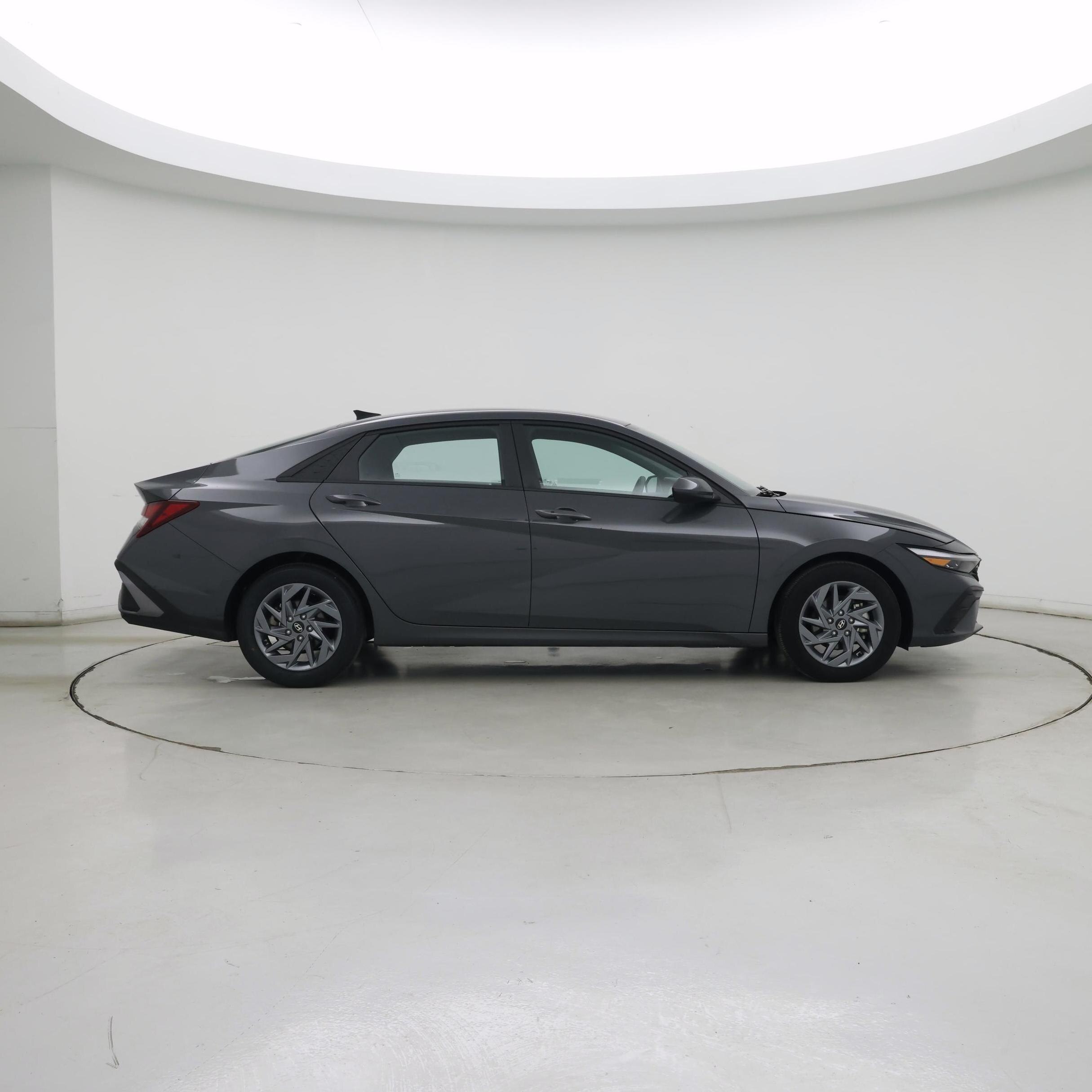 Thumbnail: 2024 Hyundai Elantra - 7